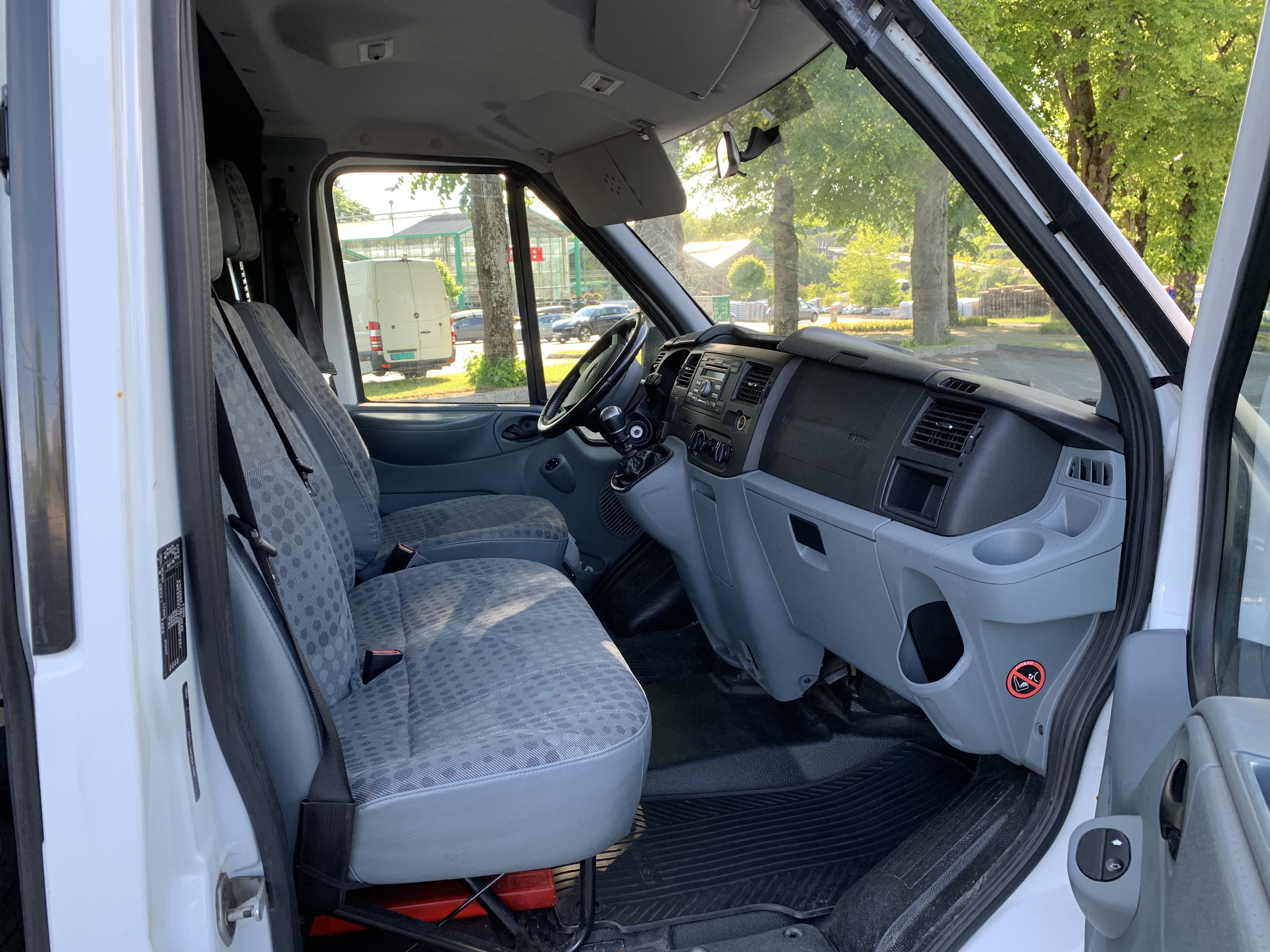 Ford Transit Varebil 2.2 Diesel 125 HK med Lydinngang