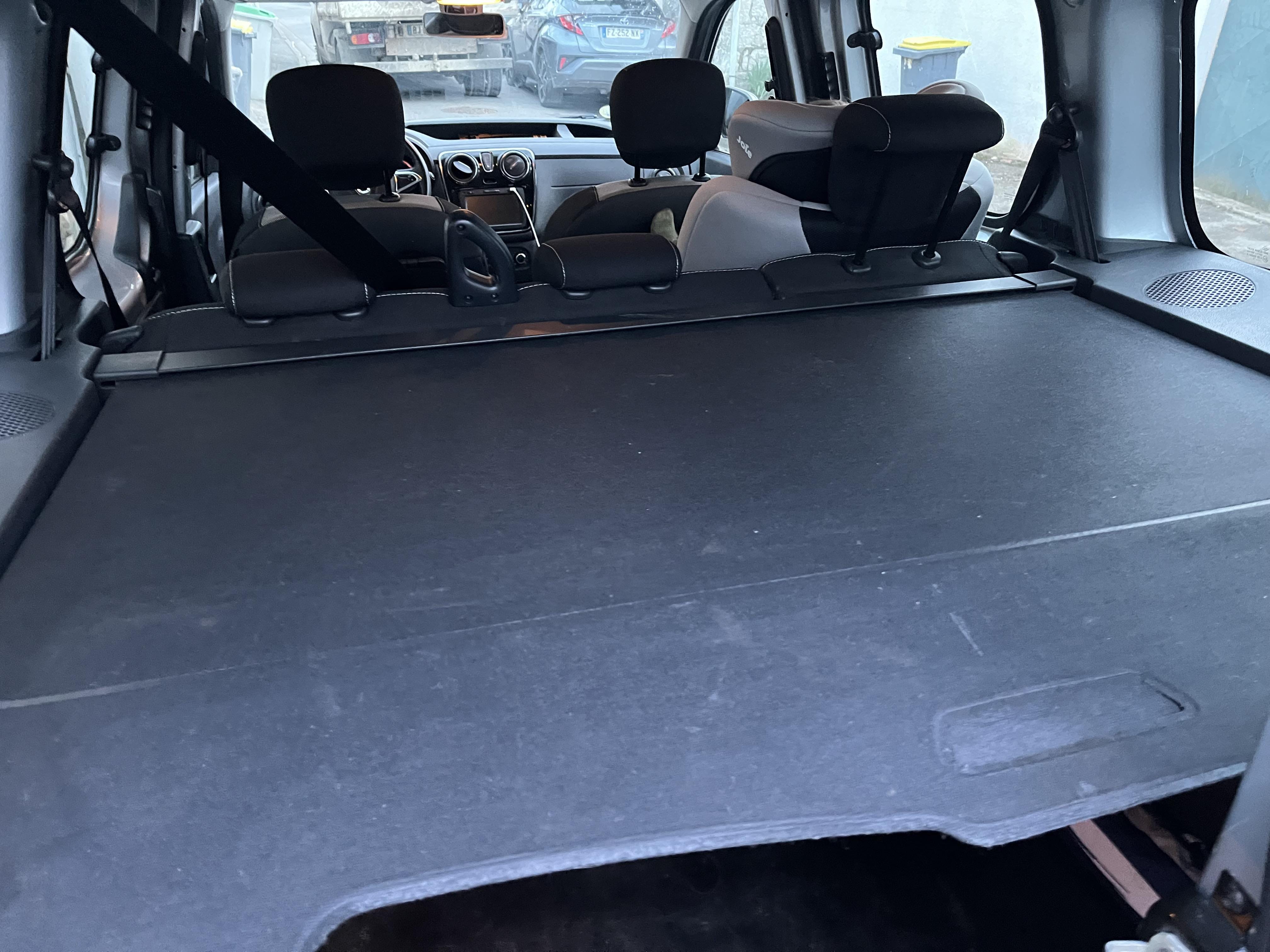 Dacia Dokker avec Siège bébé