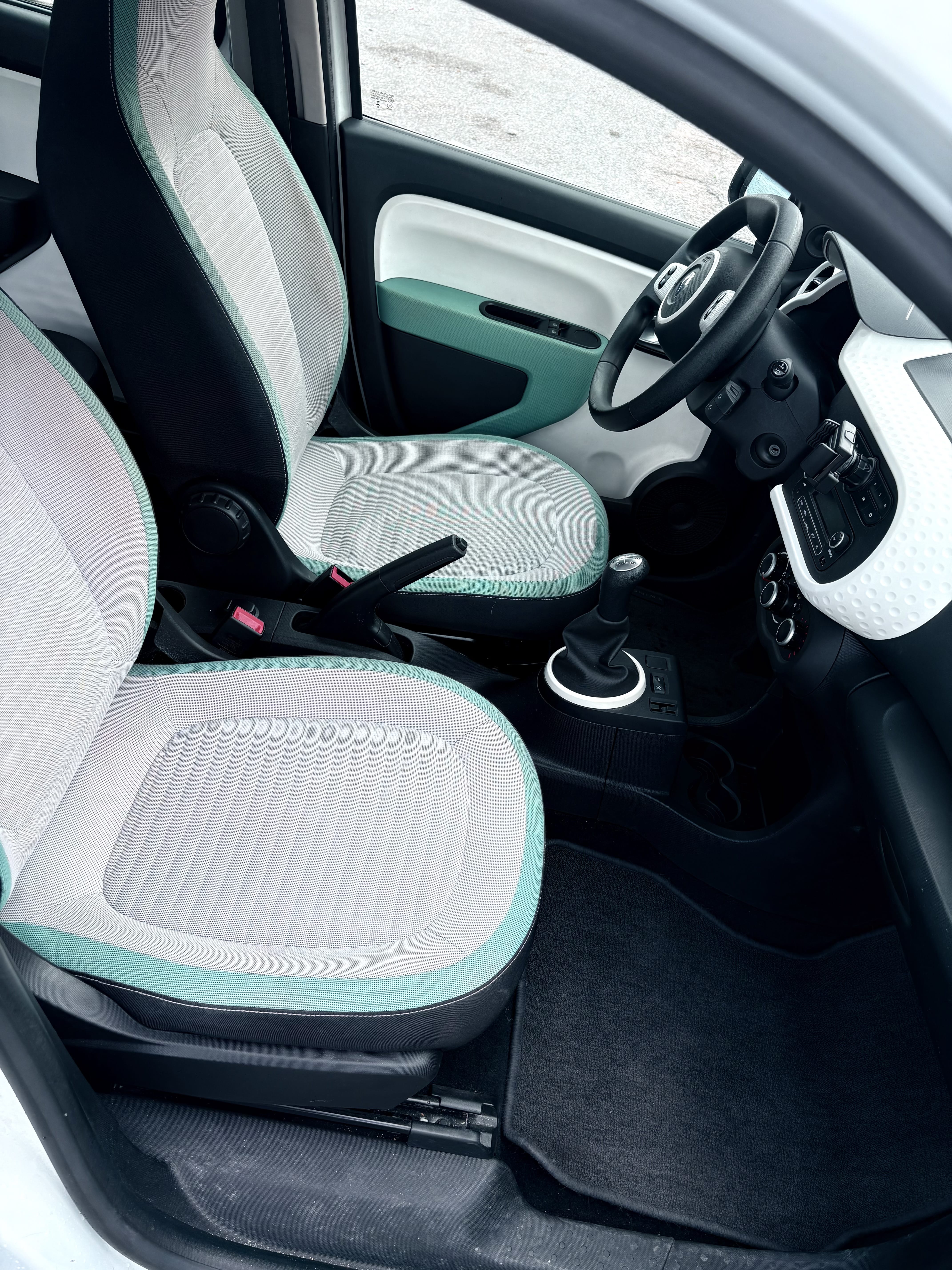 Renault Twingo III avec Audio Bluetooth