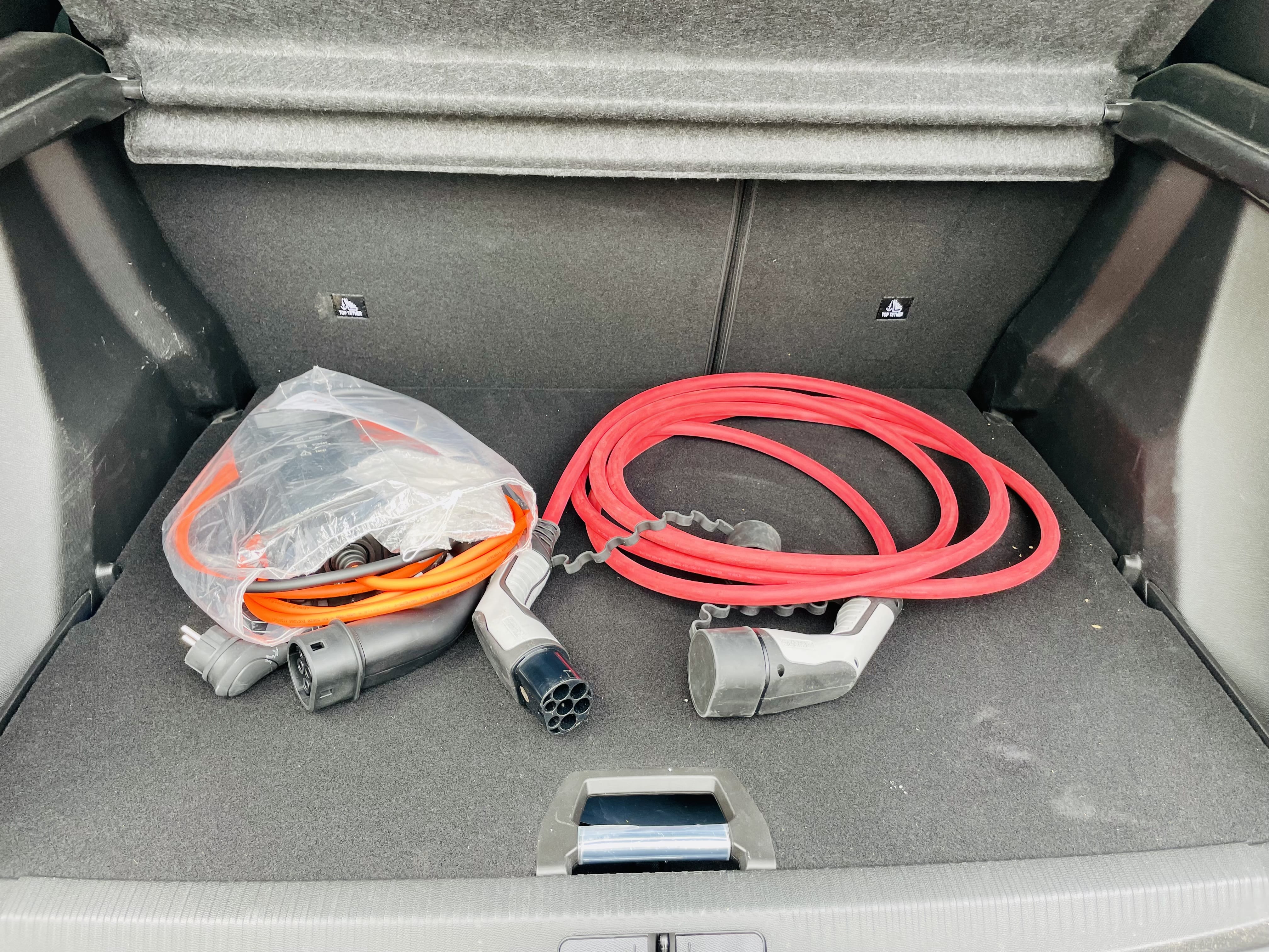 Peugeot e-2008 avec Siège bébé