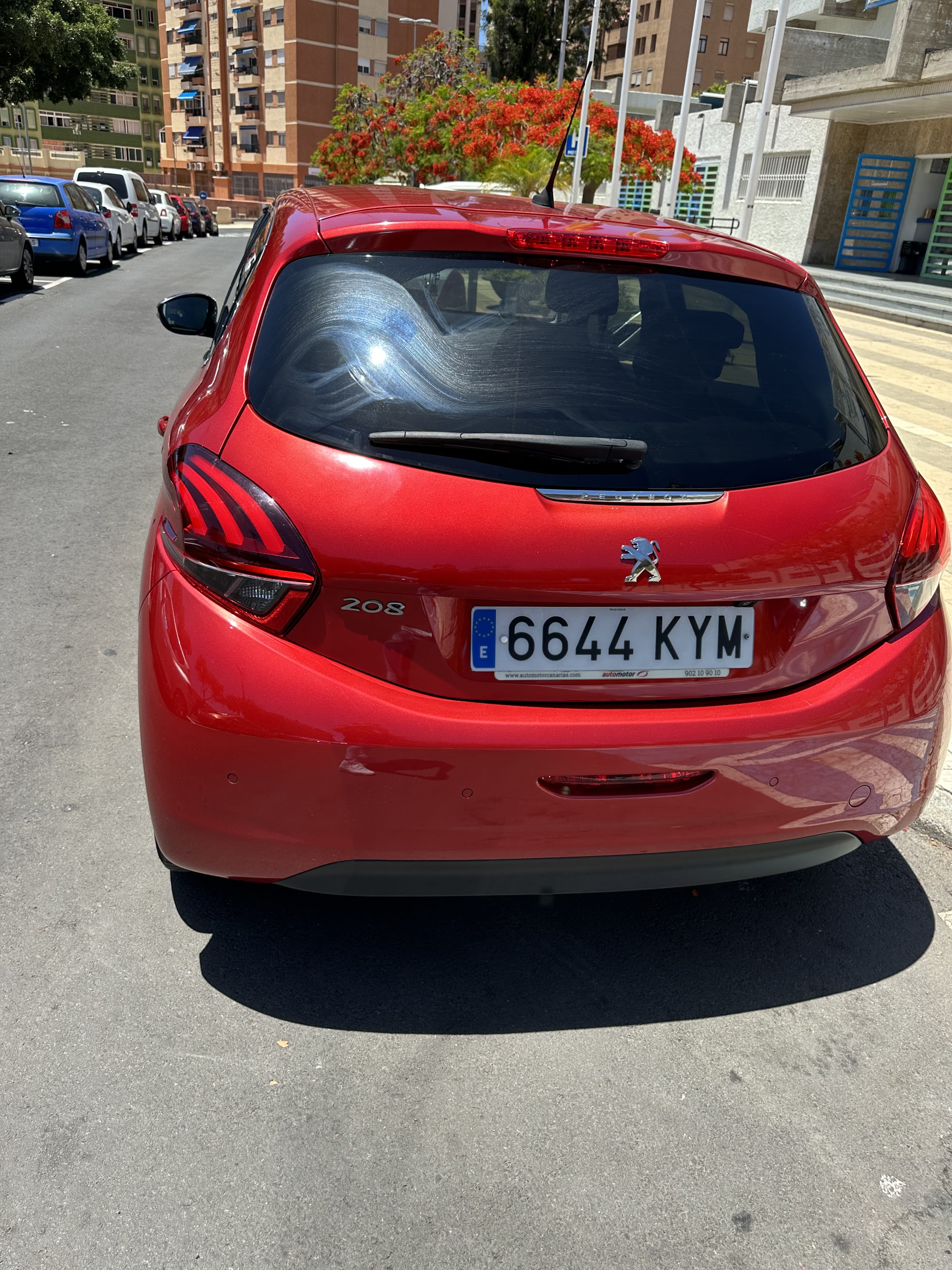 Peugeot 208 con GPS