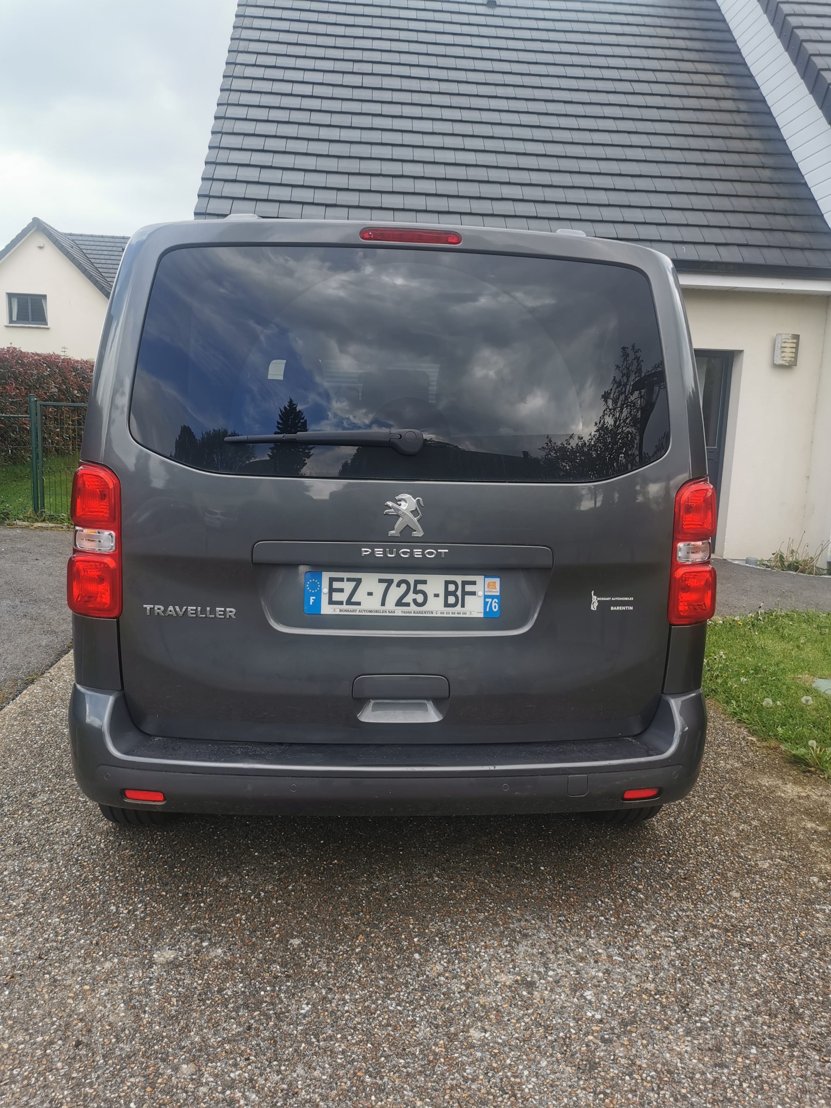Peugeot Traveller avec GPS