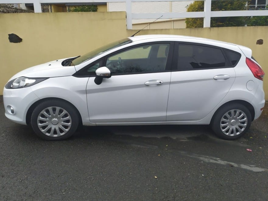 Ford Fiesta avec Climatisation