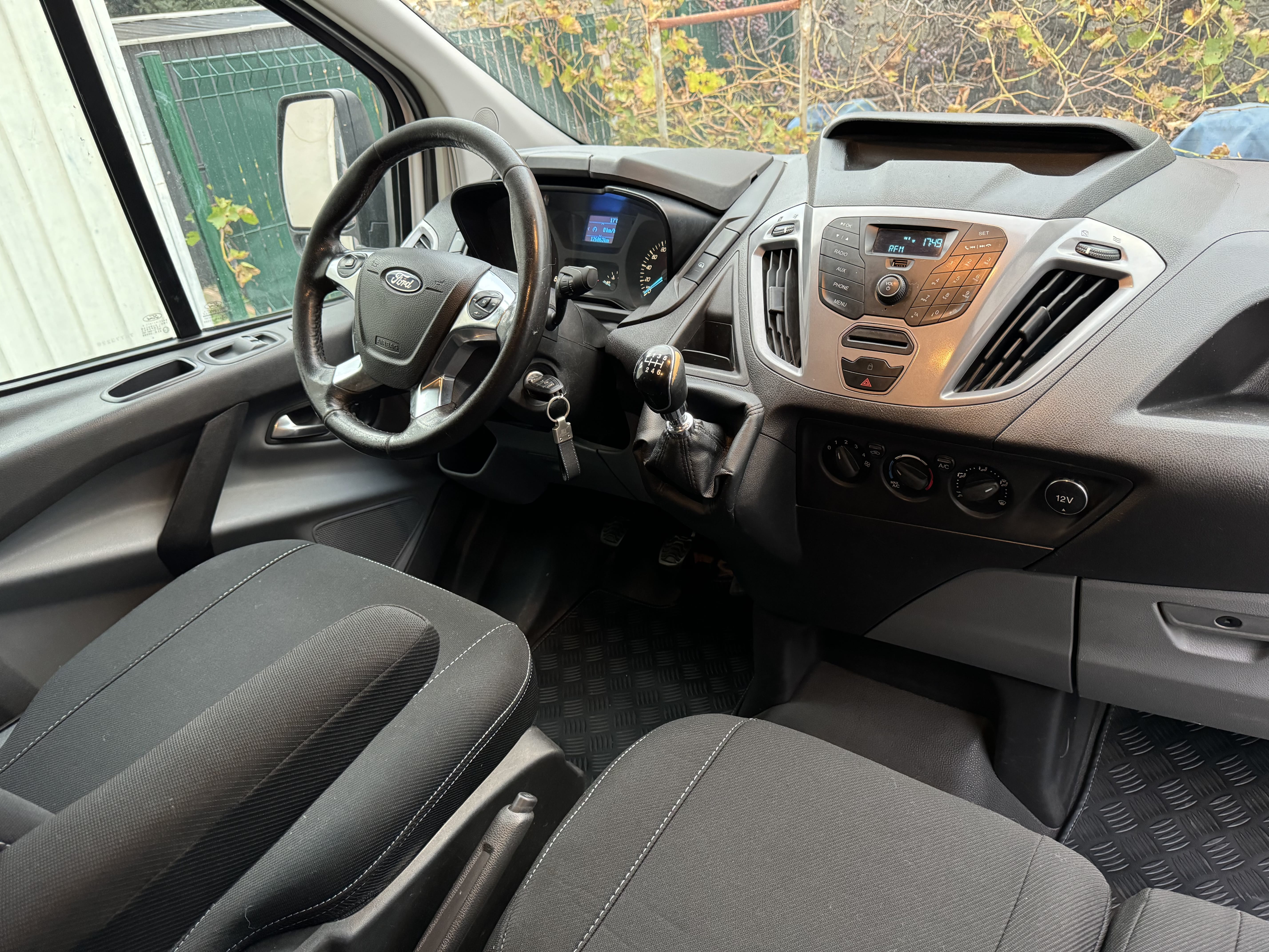 Ford Transit Custom Fourgon 2.0 TDCI 130ch avec Audio Bluetooth