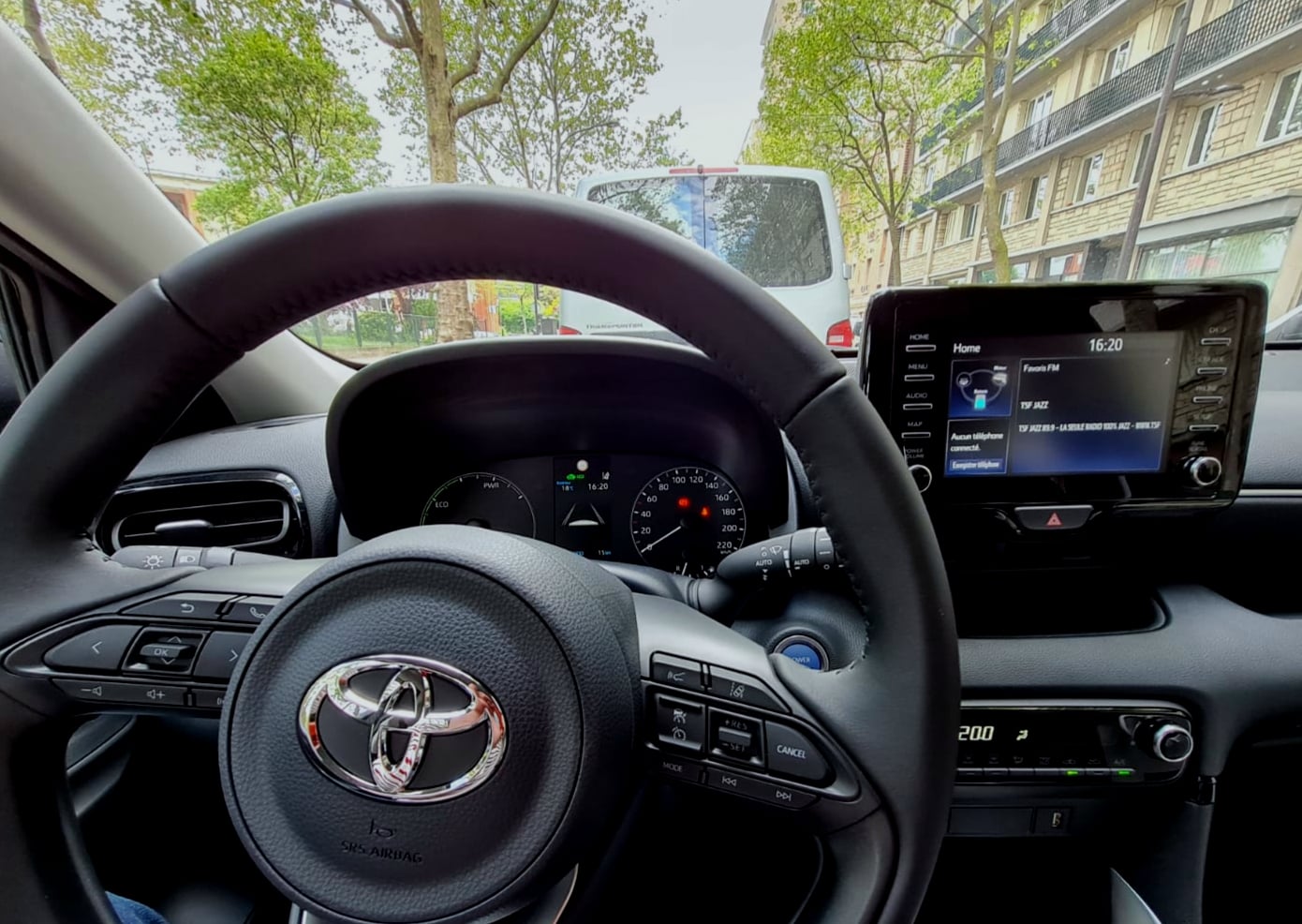 Toyota Yaris Hybride 116ch (FZ092) (Clim, Boite Auto, Connectivité smartphone...) # mit Apple CarPlay