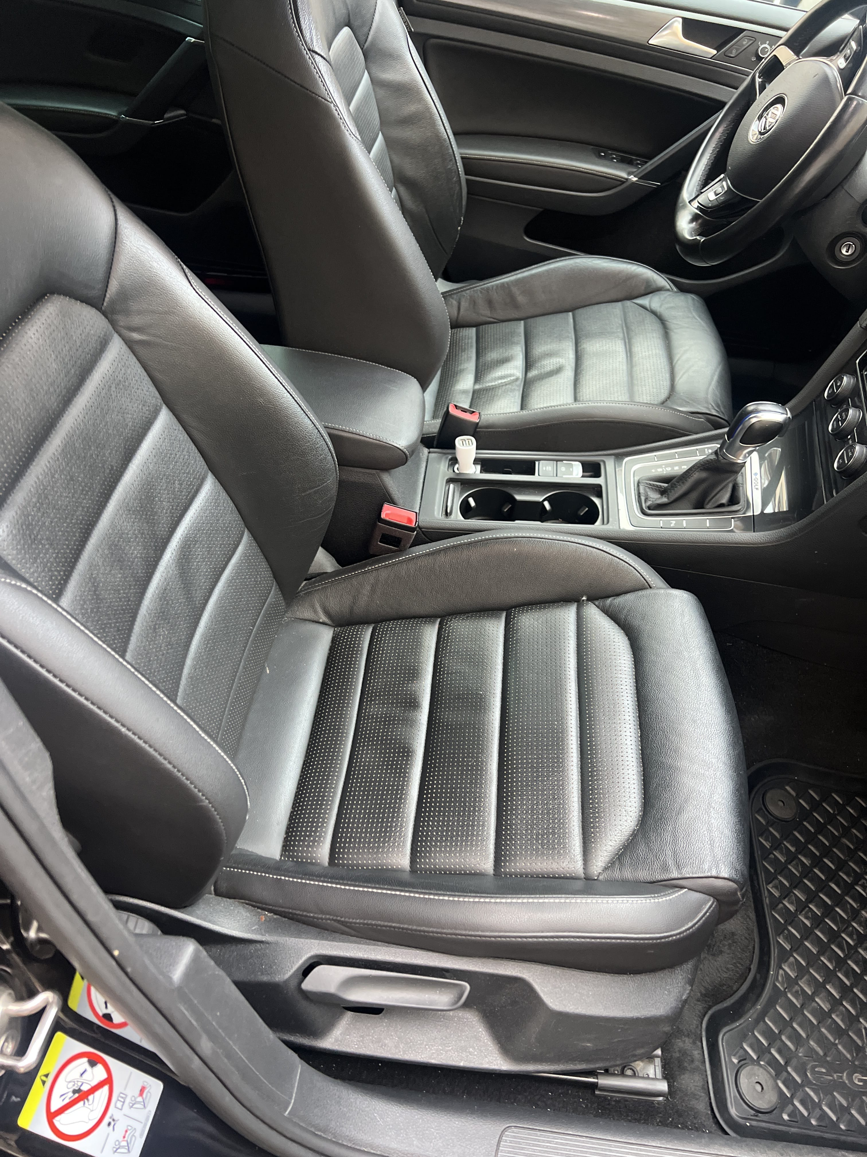 Volkswagen Golf Kombi