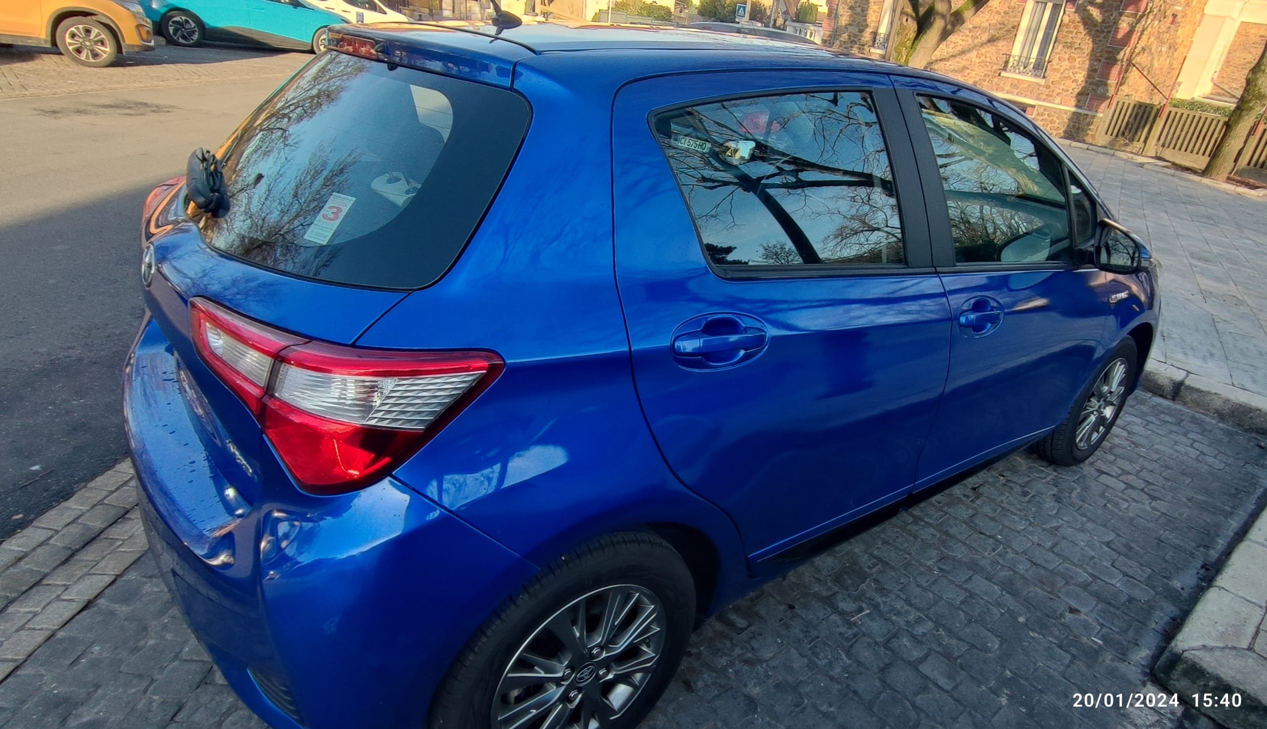 Toyota Yaris Hybride (Economique - faible consommation)