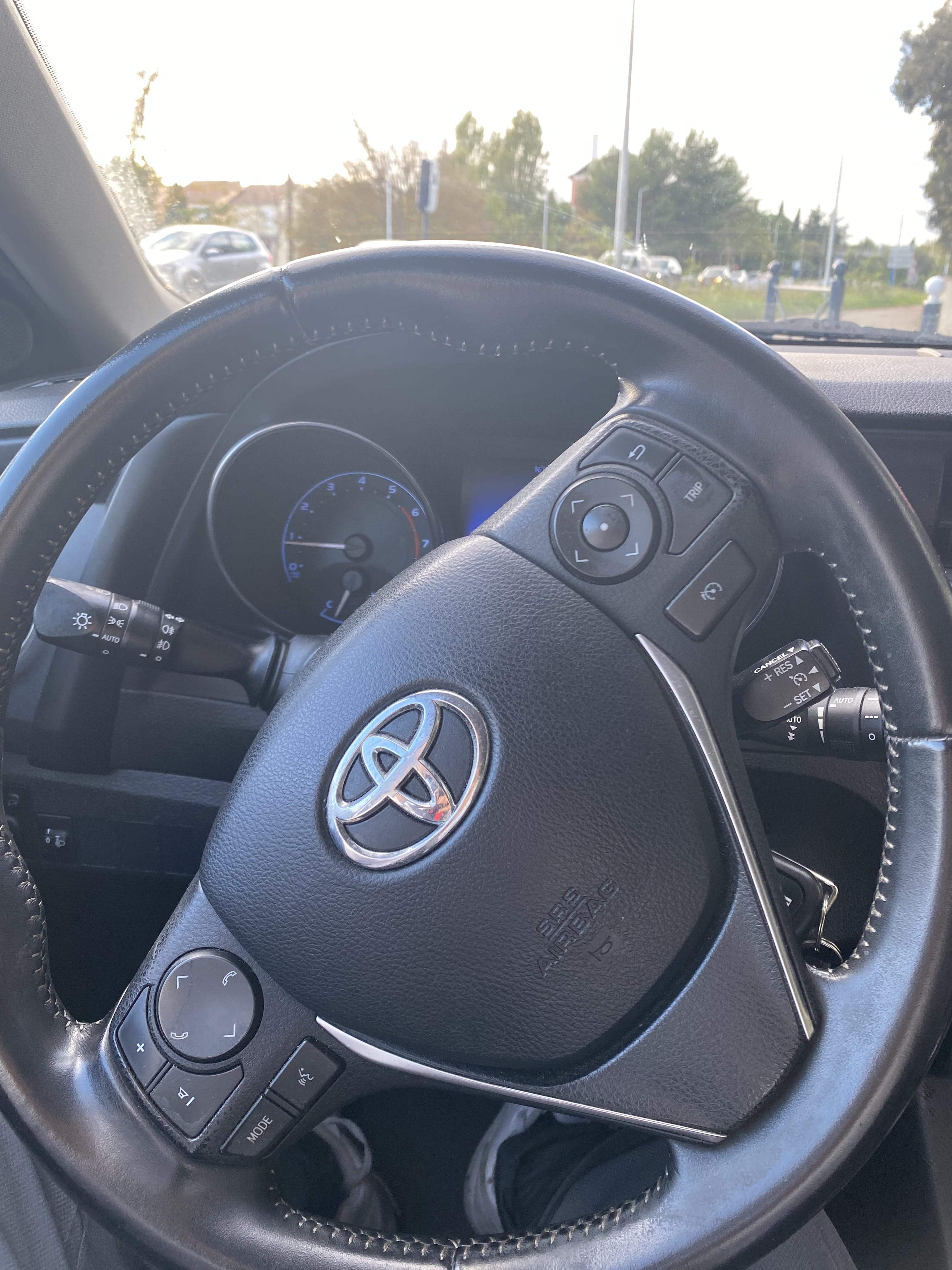 Toyota Auris avec GPS