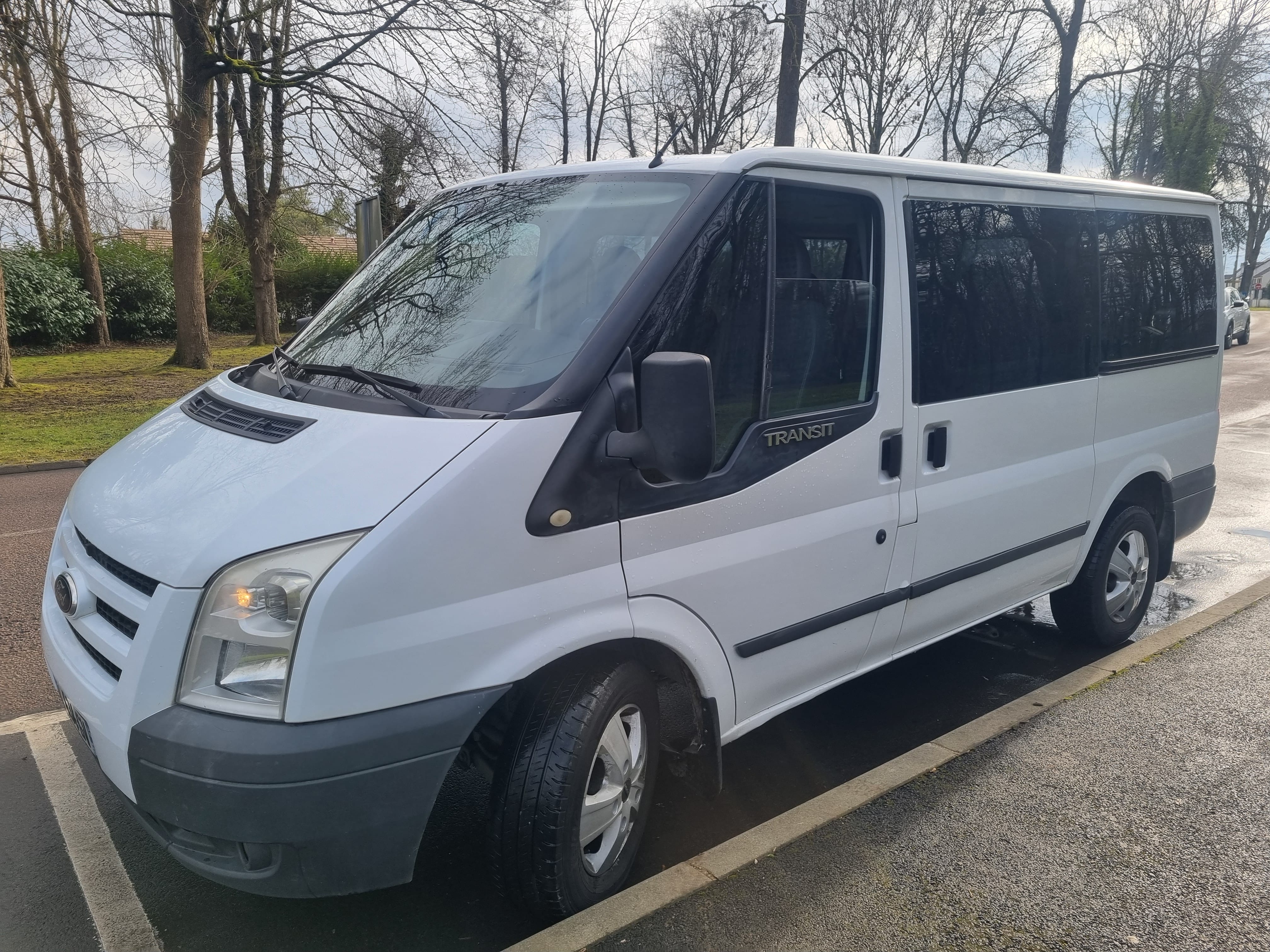 Ford Transit Kombi 2.2tdci 115cv, 2011, Diesel, 9 places et plus