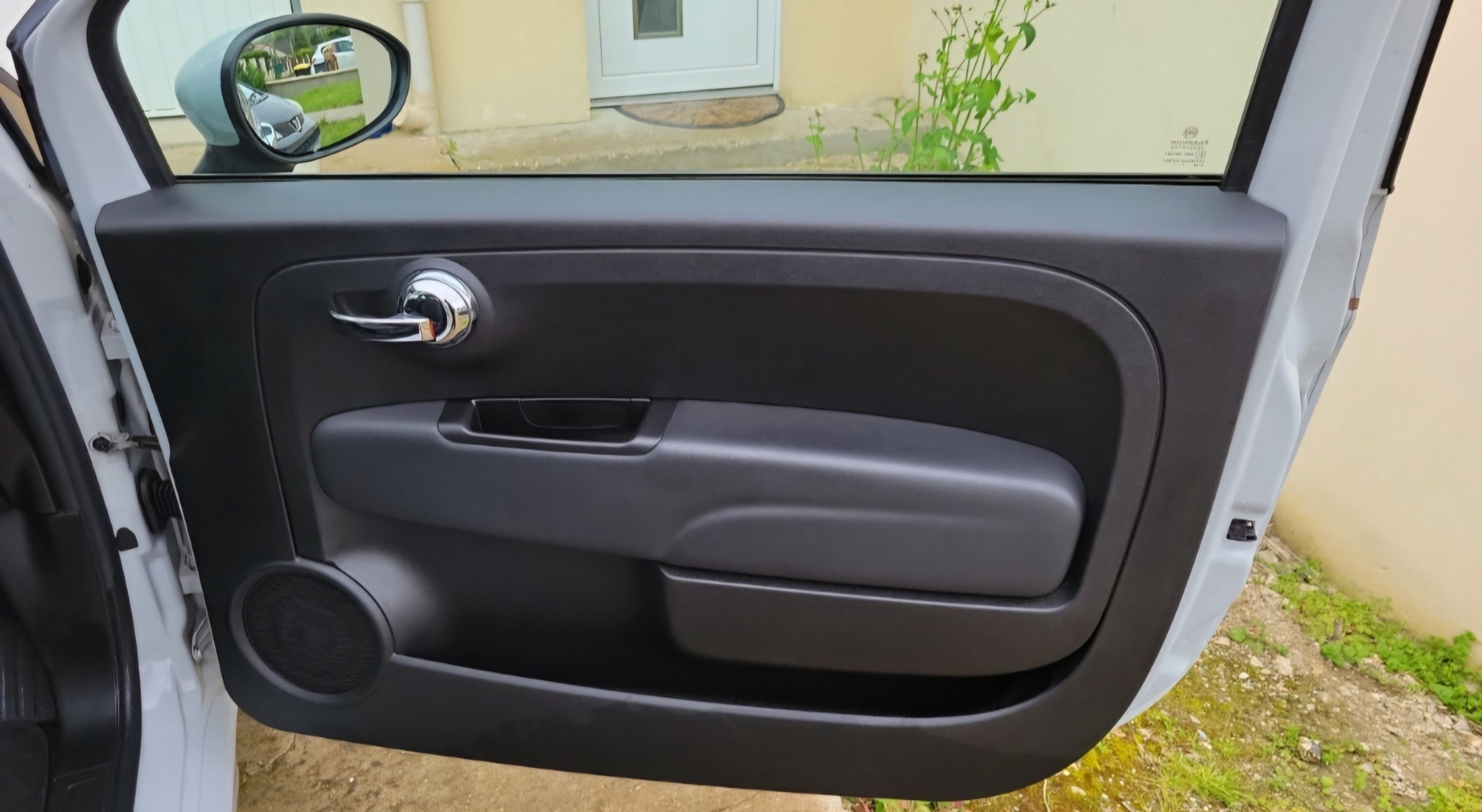 Fiat 500 automatique 2019 - Boîtier Connect - Gare de Juziers
