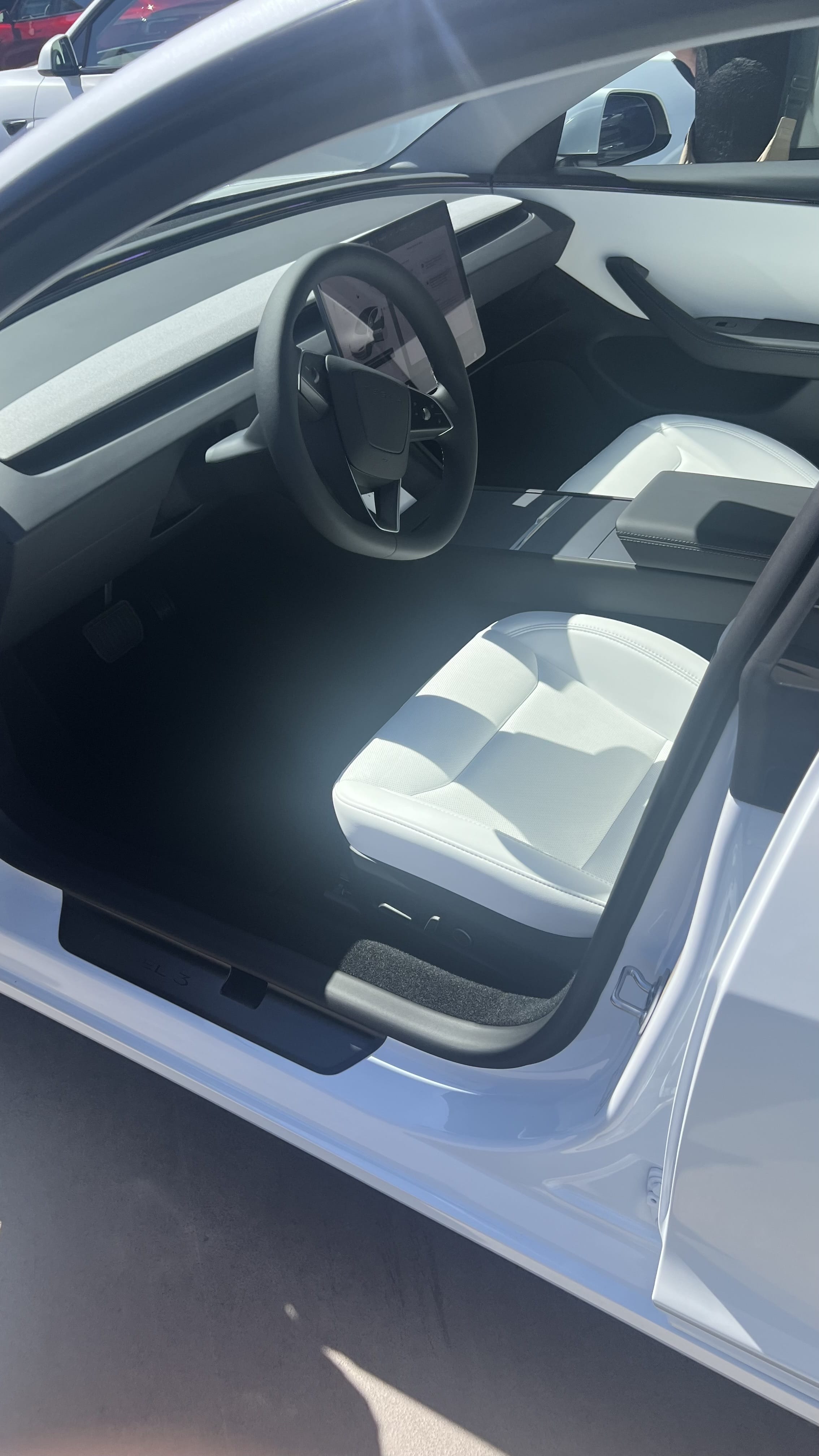 Tesla Model 3 con Control de velocidad