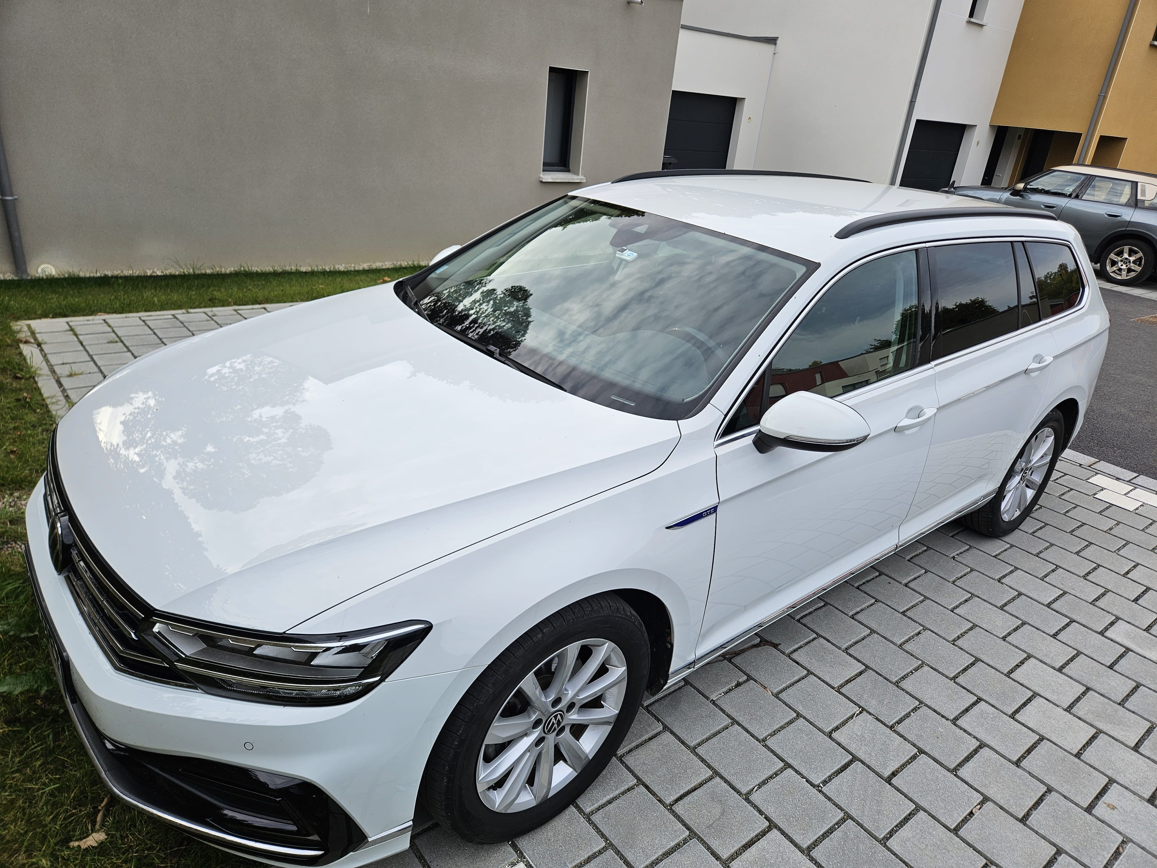 Volkswagen Passat GTE Hybride, 2021, Essence 95 / Électrique (hybride), automatique