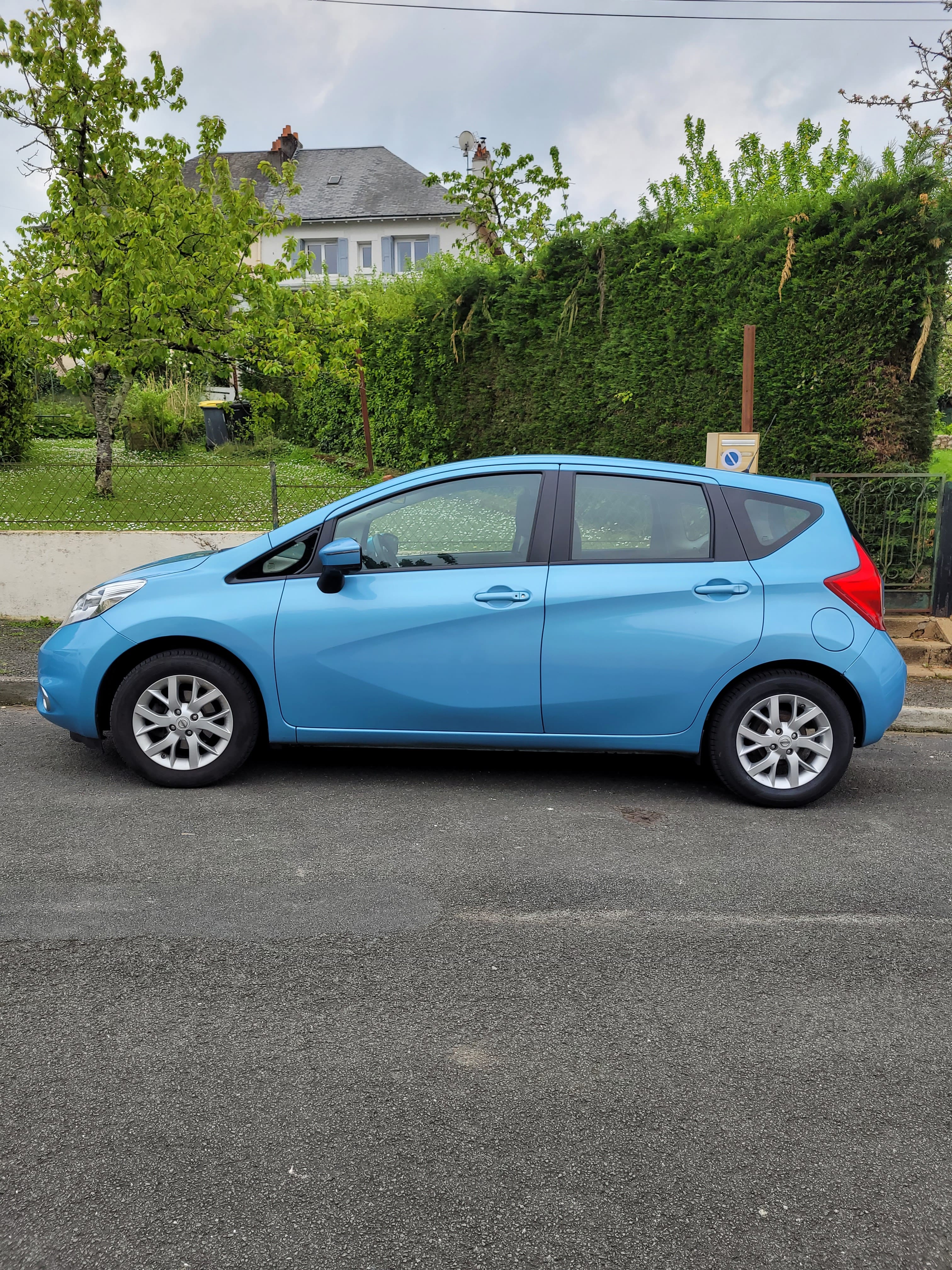 Nissan Note 1.5 dci avec Climatisation