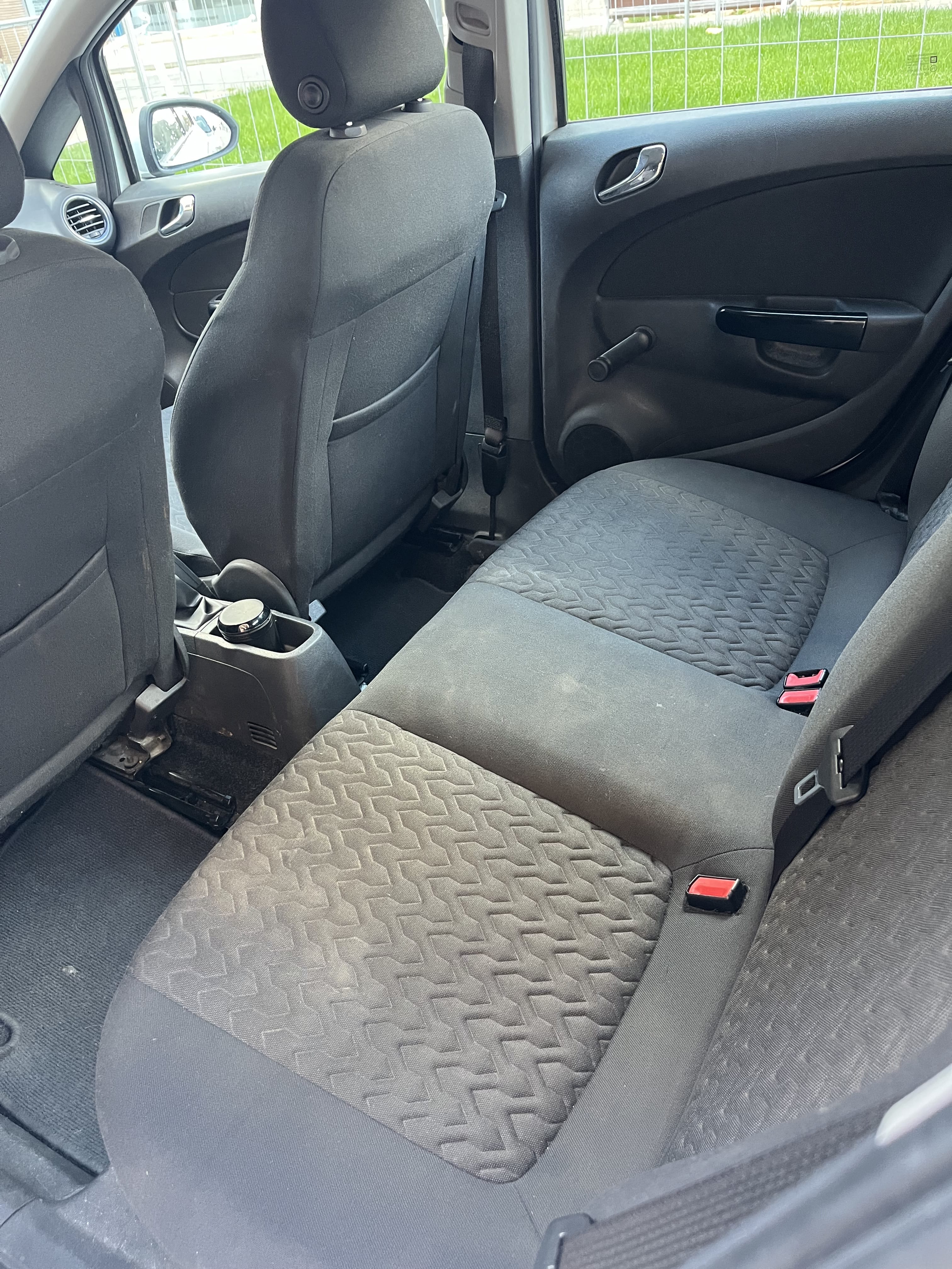 Opel Corsa con Puertos de carga USB
