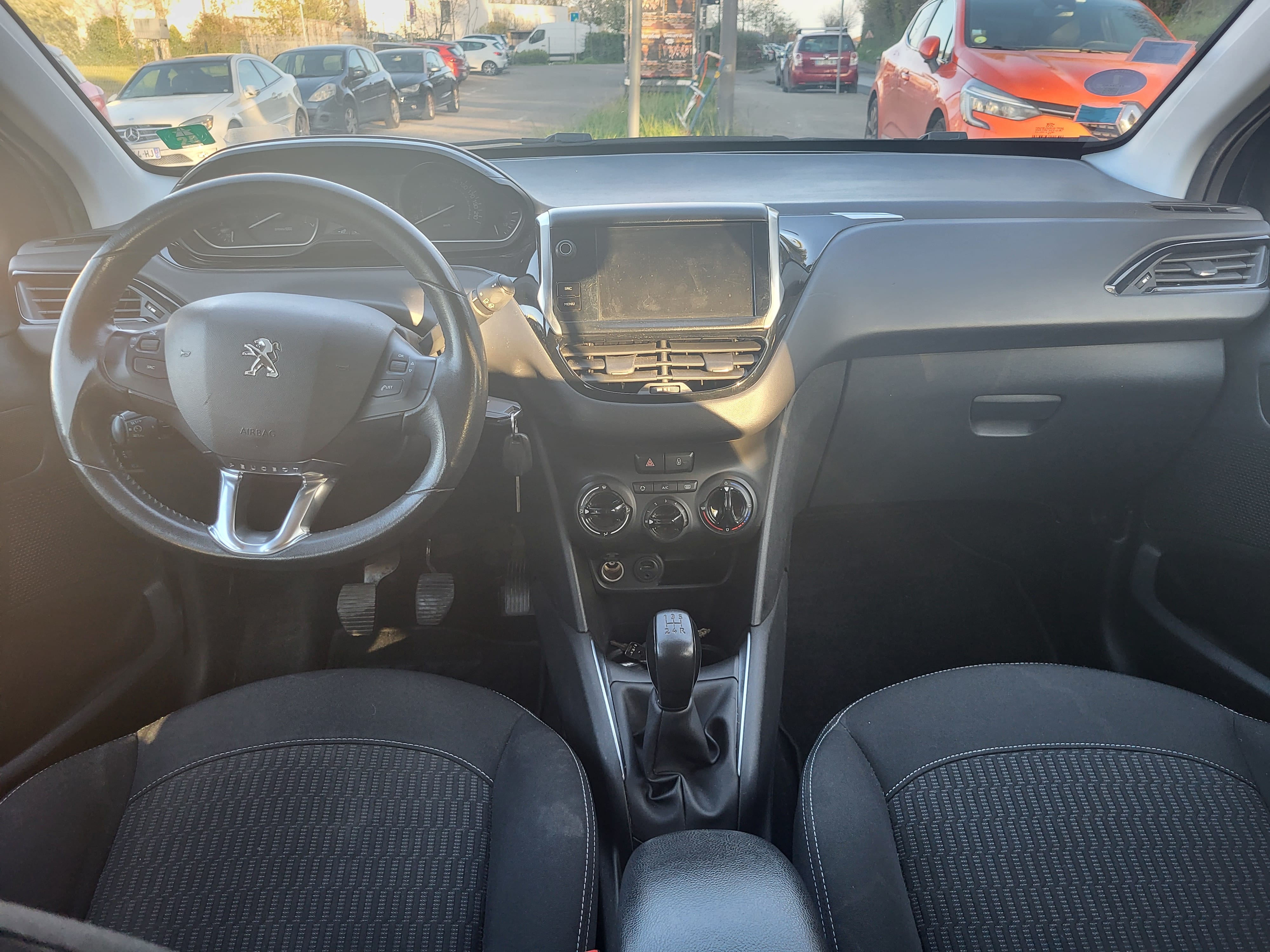 Peugeot 208 avec Régulateur de vitesse