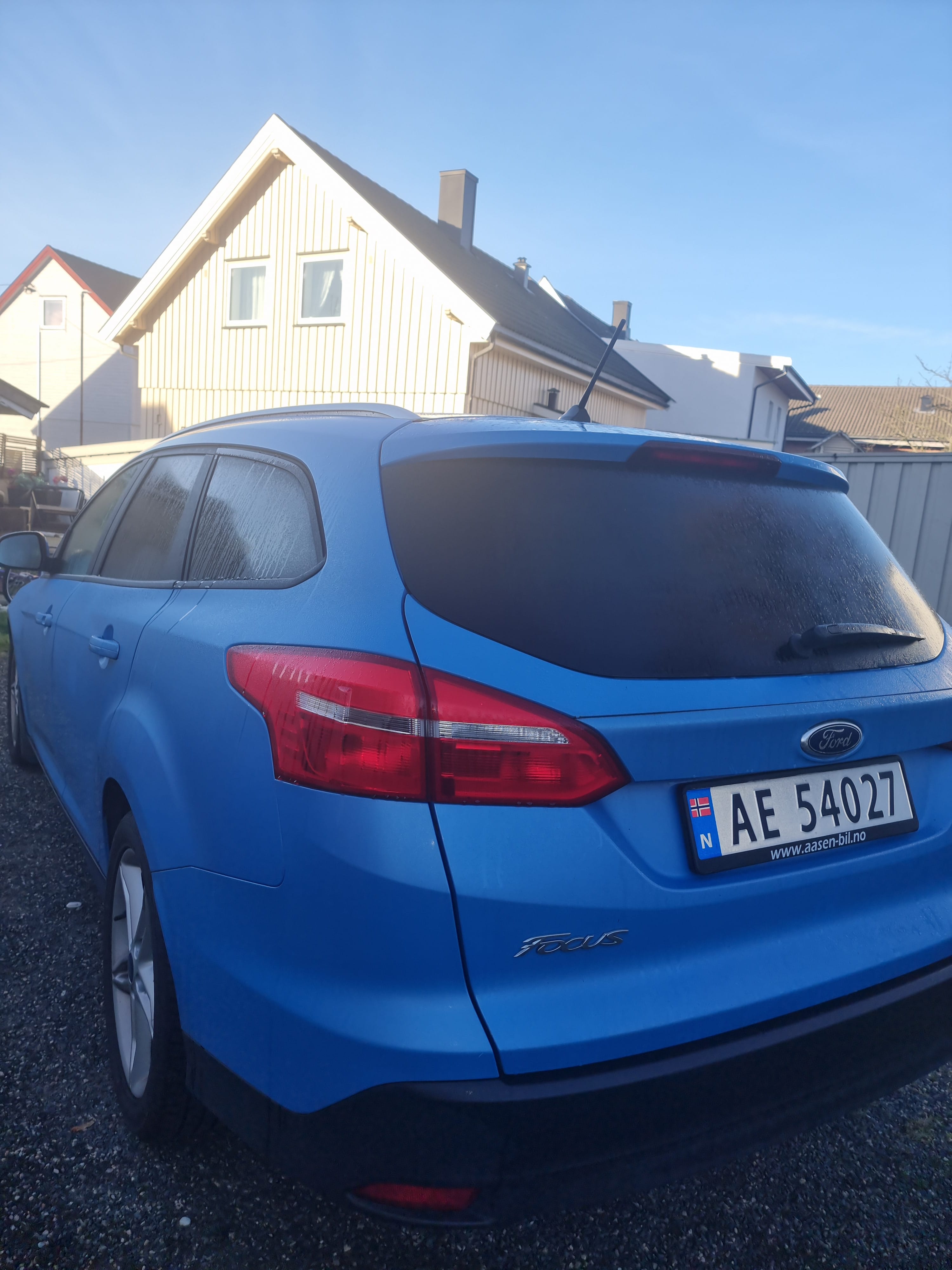 Ford Focus SW med Vinterdekk