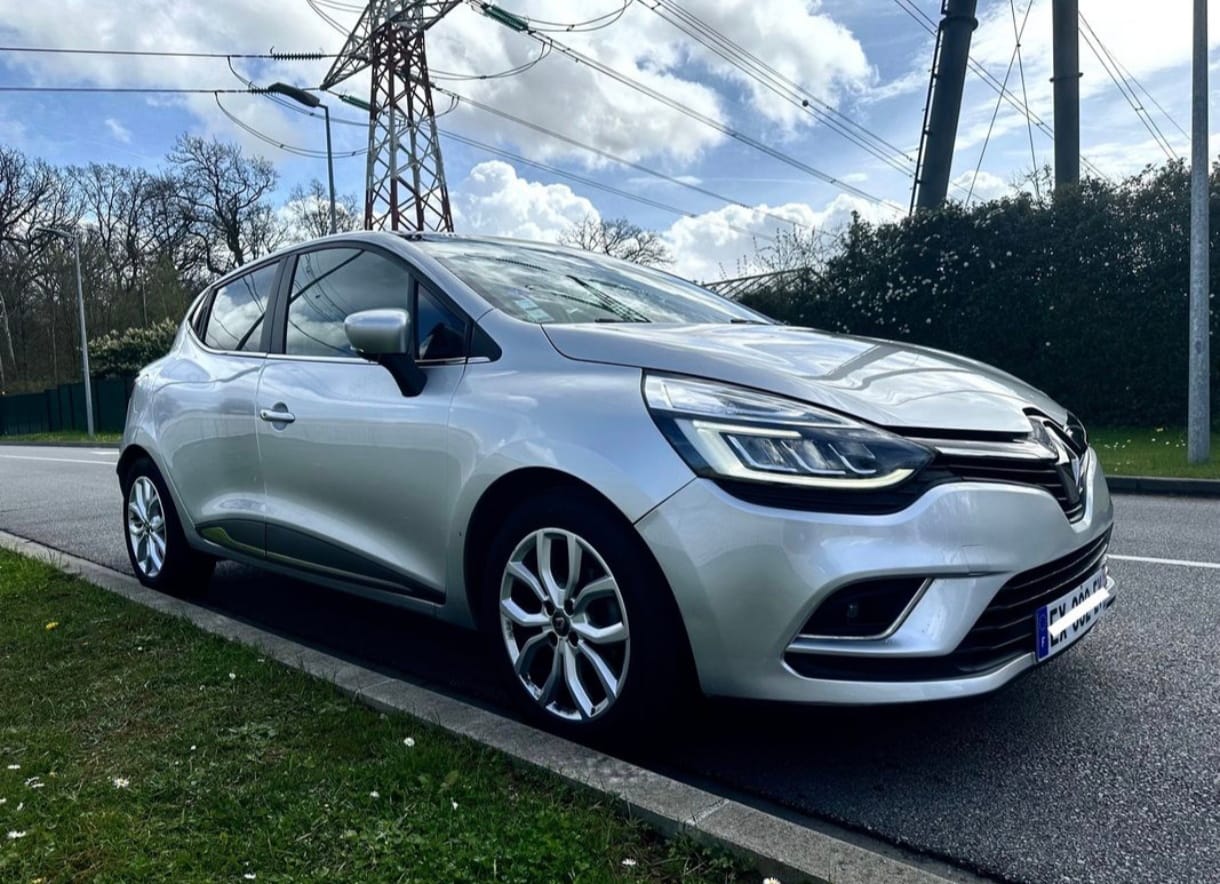 Renault Clio avec GPS