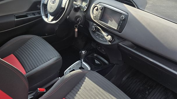 Toyota Yaris Bensin, Automat med lav forbruk med GPS