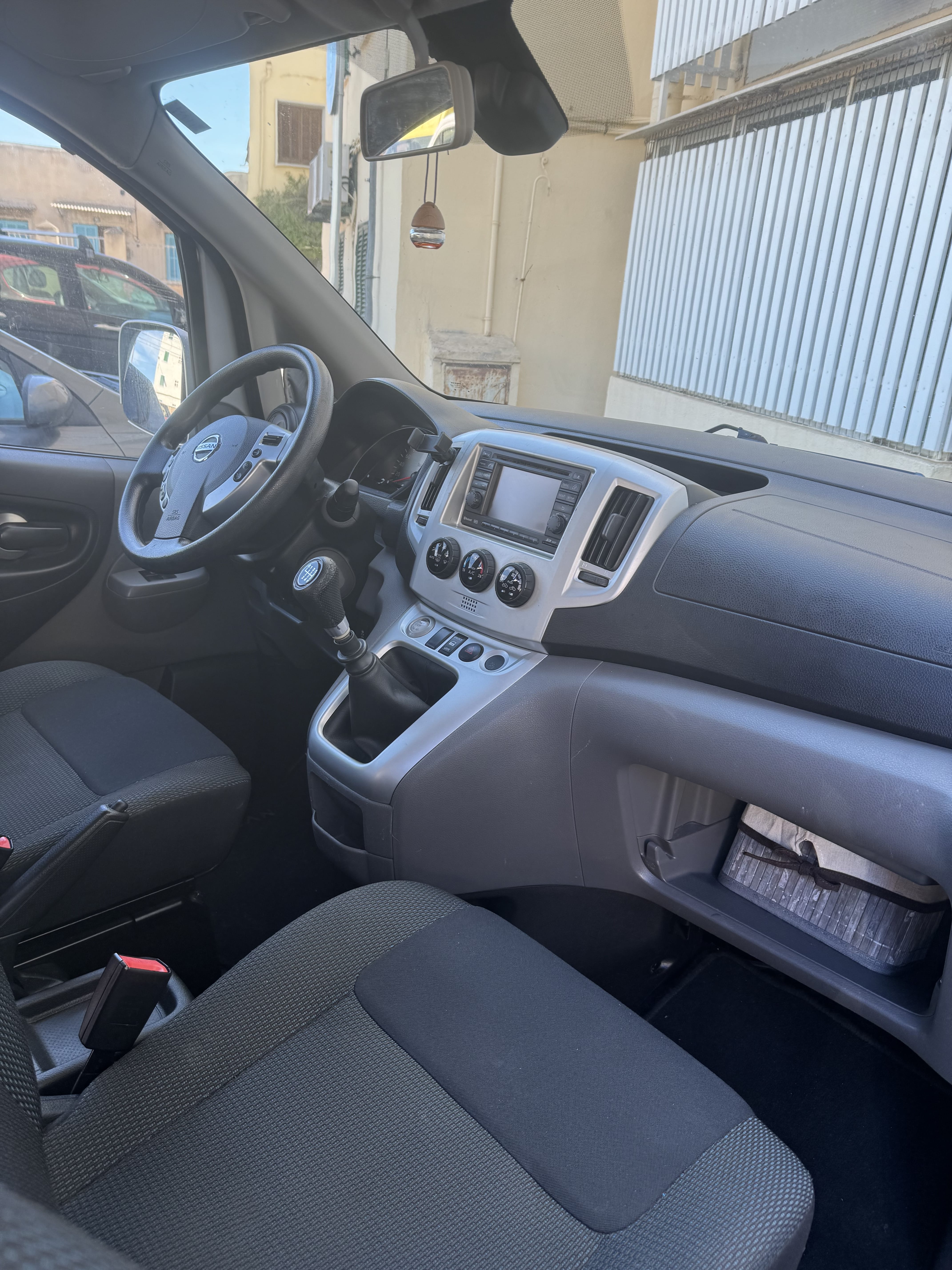 Nissan NV200 con Silla infantil