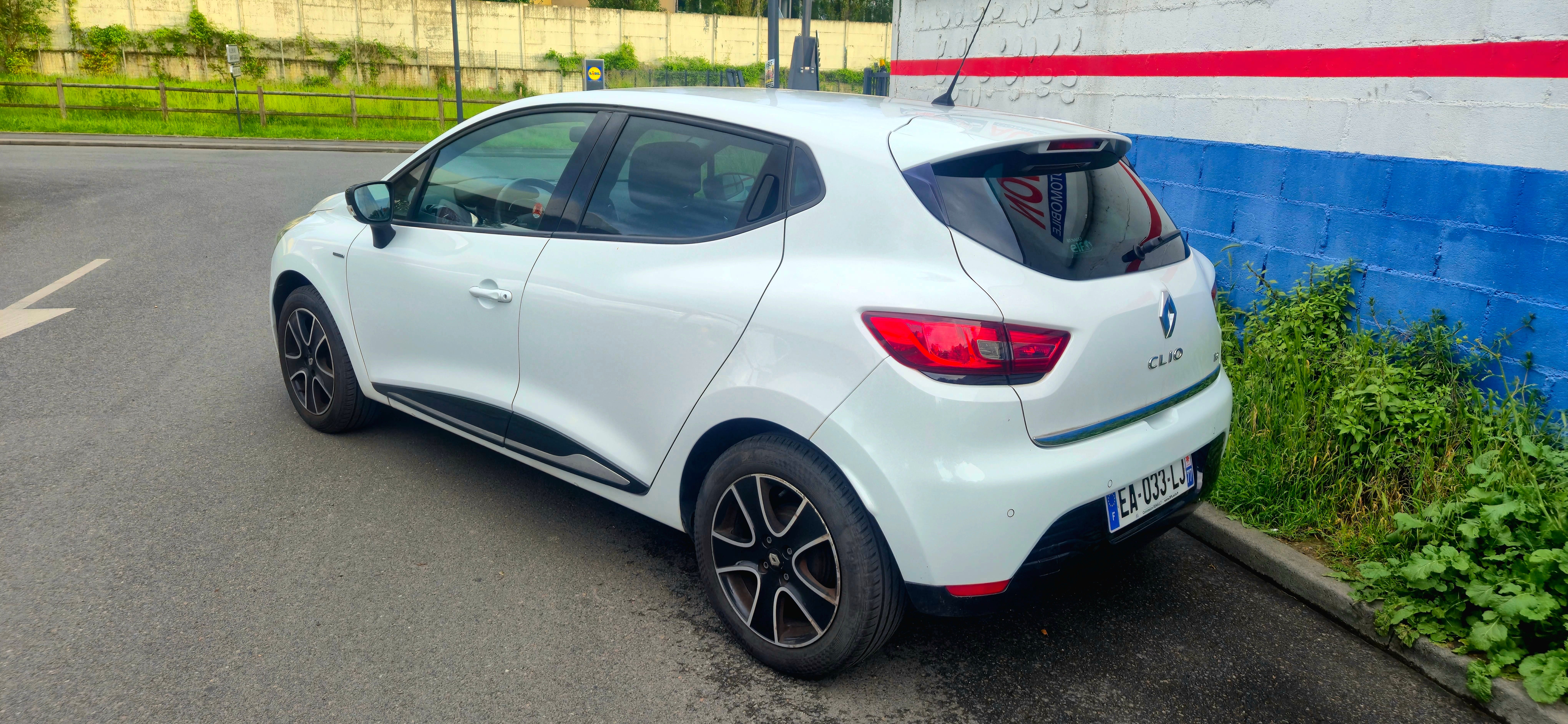 Renault Clio avec GPS