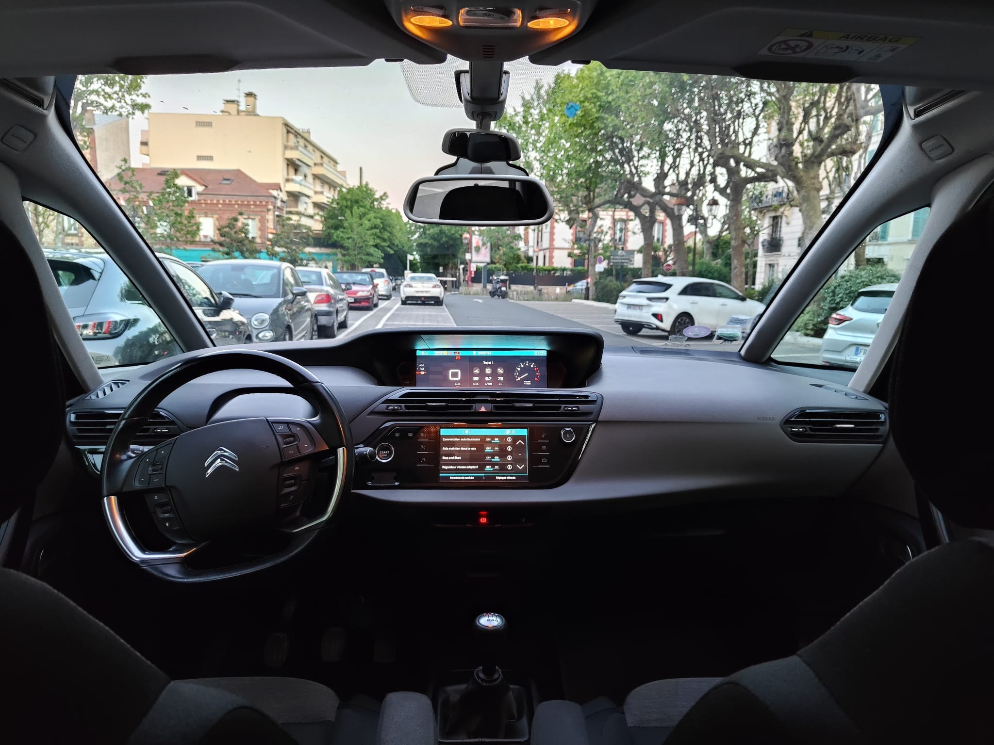 Citroen C4 Picasso avec GPS