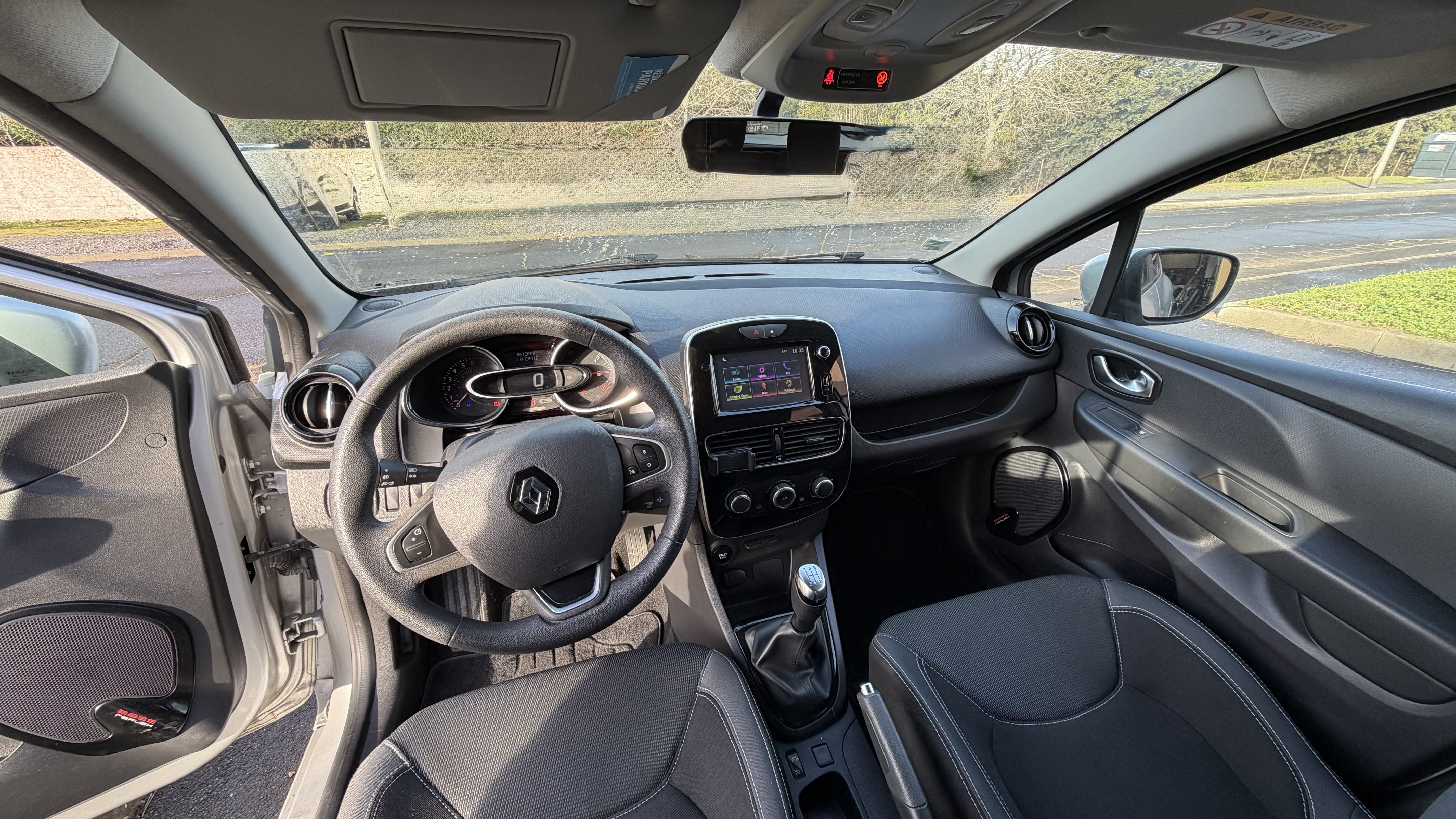 Renault Clio 90 ch essence avec GPS