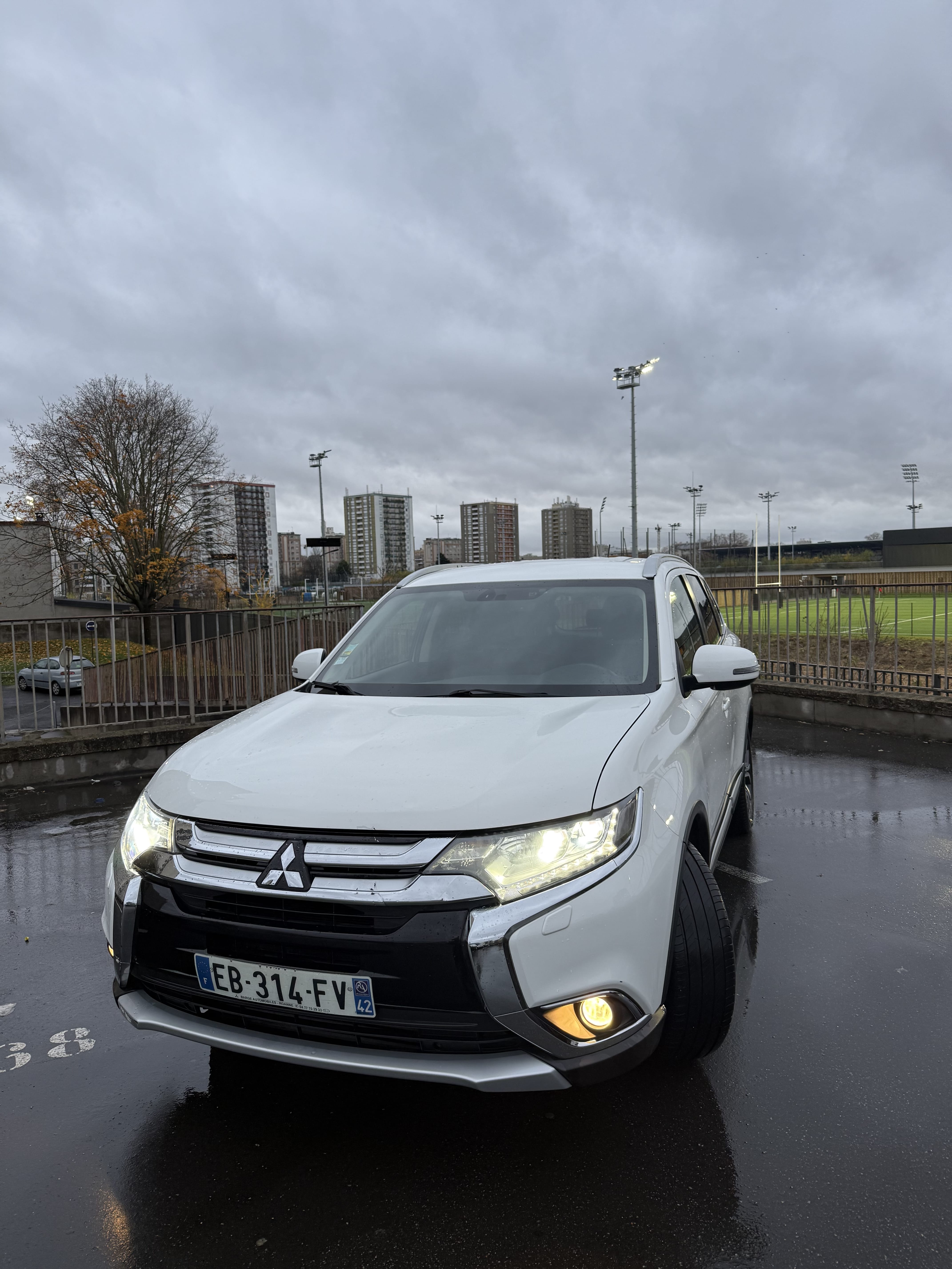 Mitsubishi Outlander, 2016, Diesel, 7 places