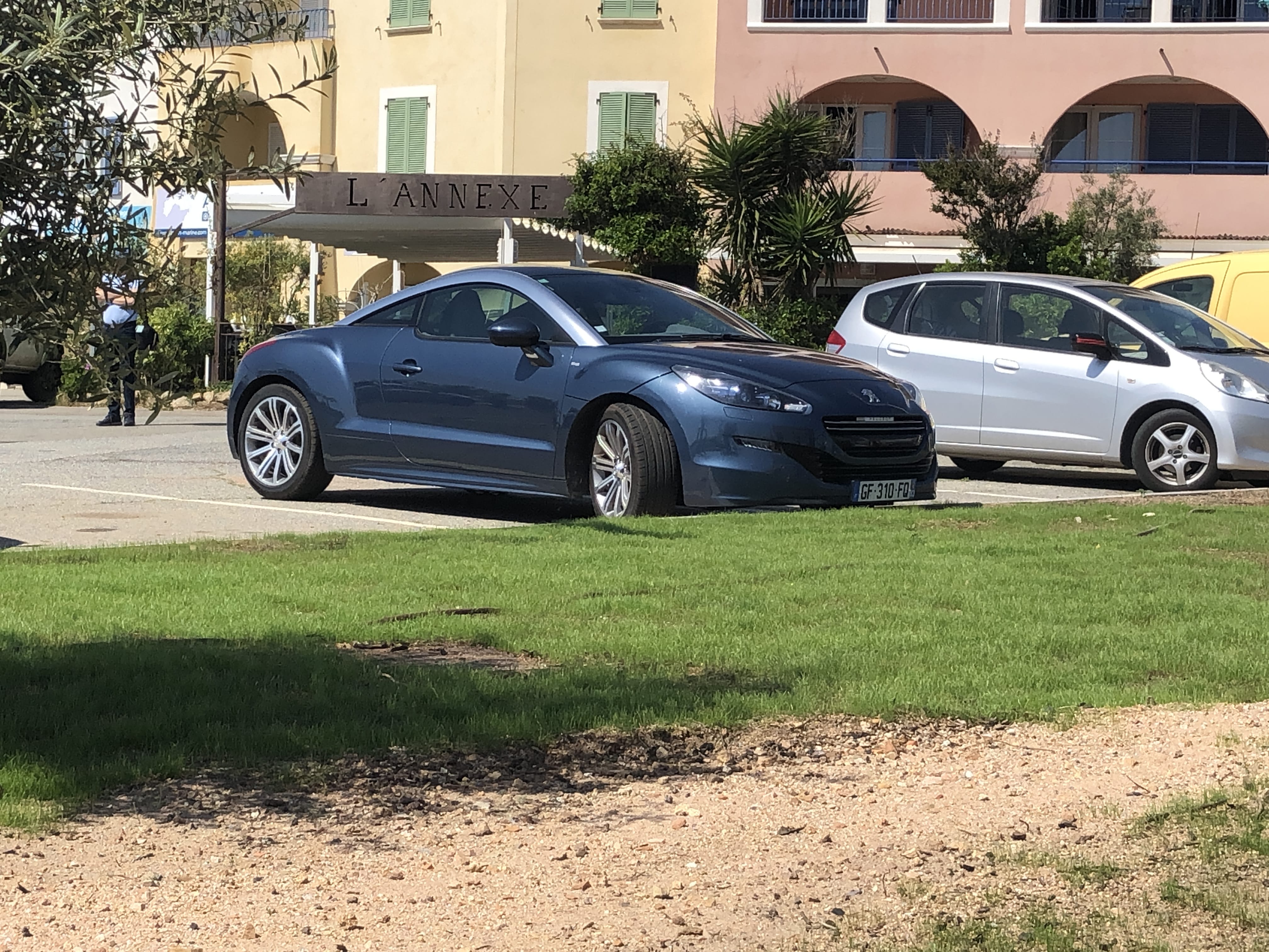 Peugeot RCZ