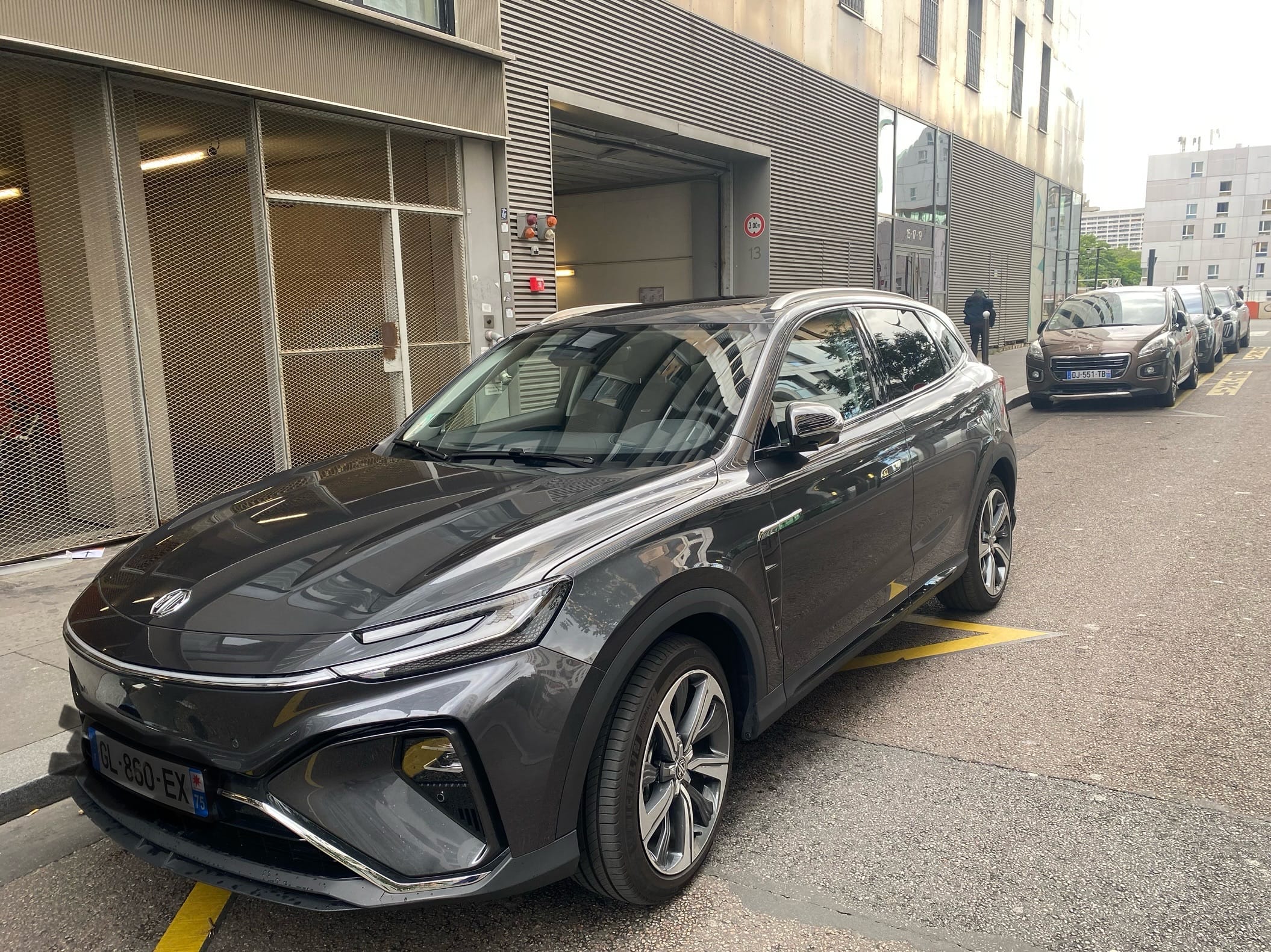 MG Marvel R avec Quatre roues motrices