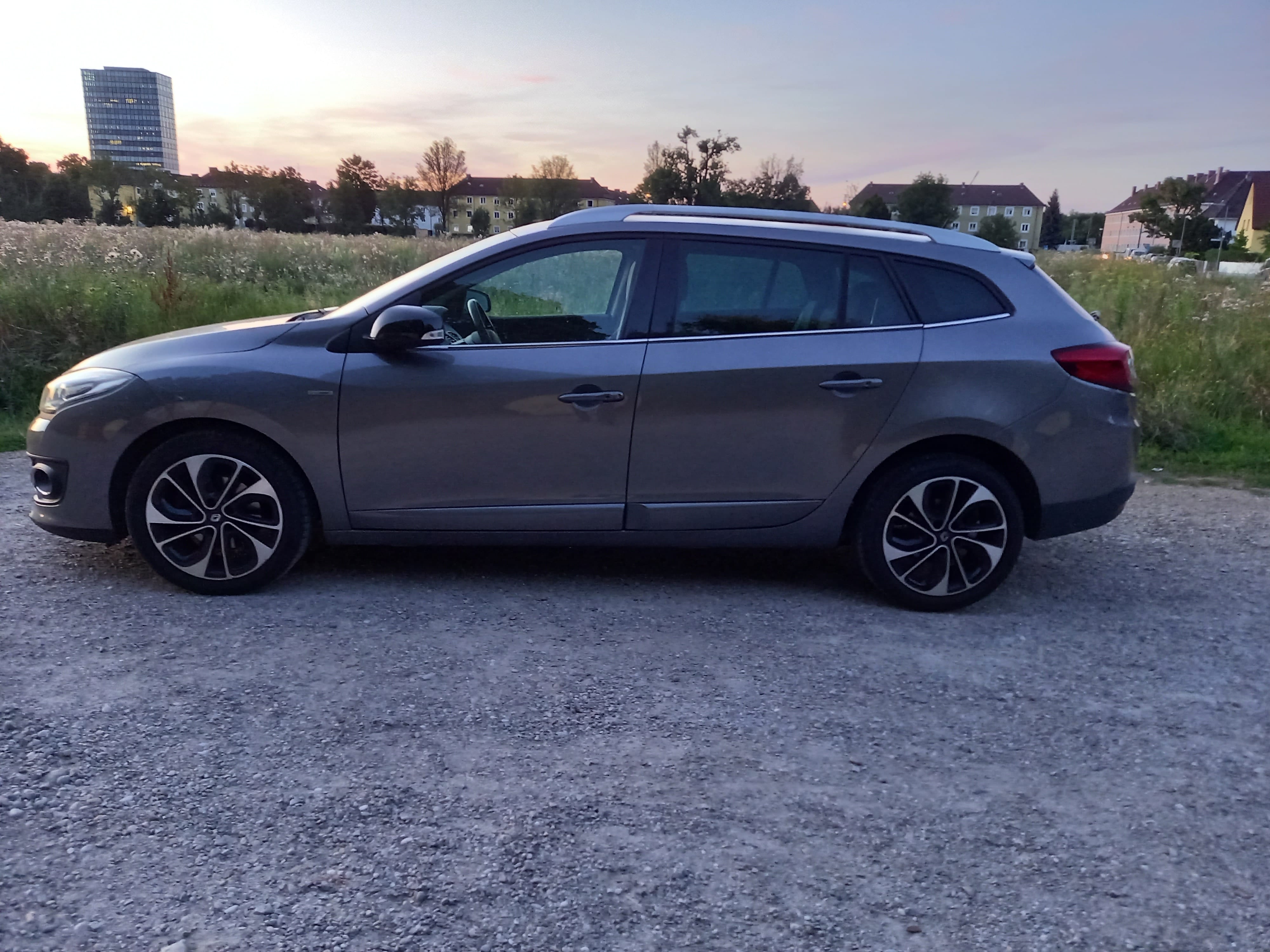 Renault Mégane Estate STA-NI 30 mit Klimaanlage