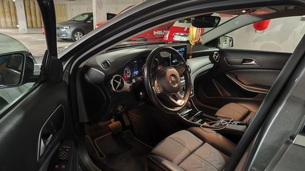 Mercedes Classe GLA avec GPS