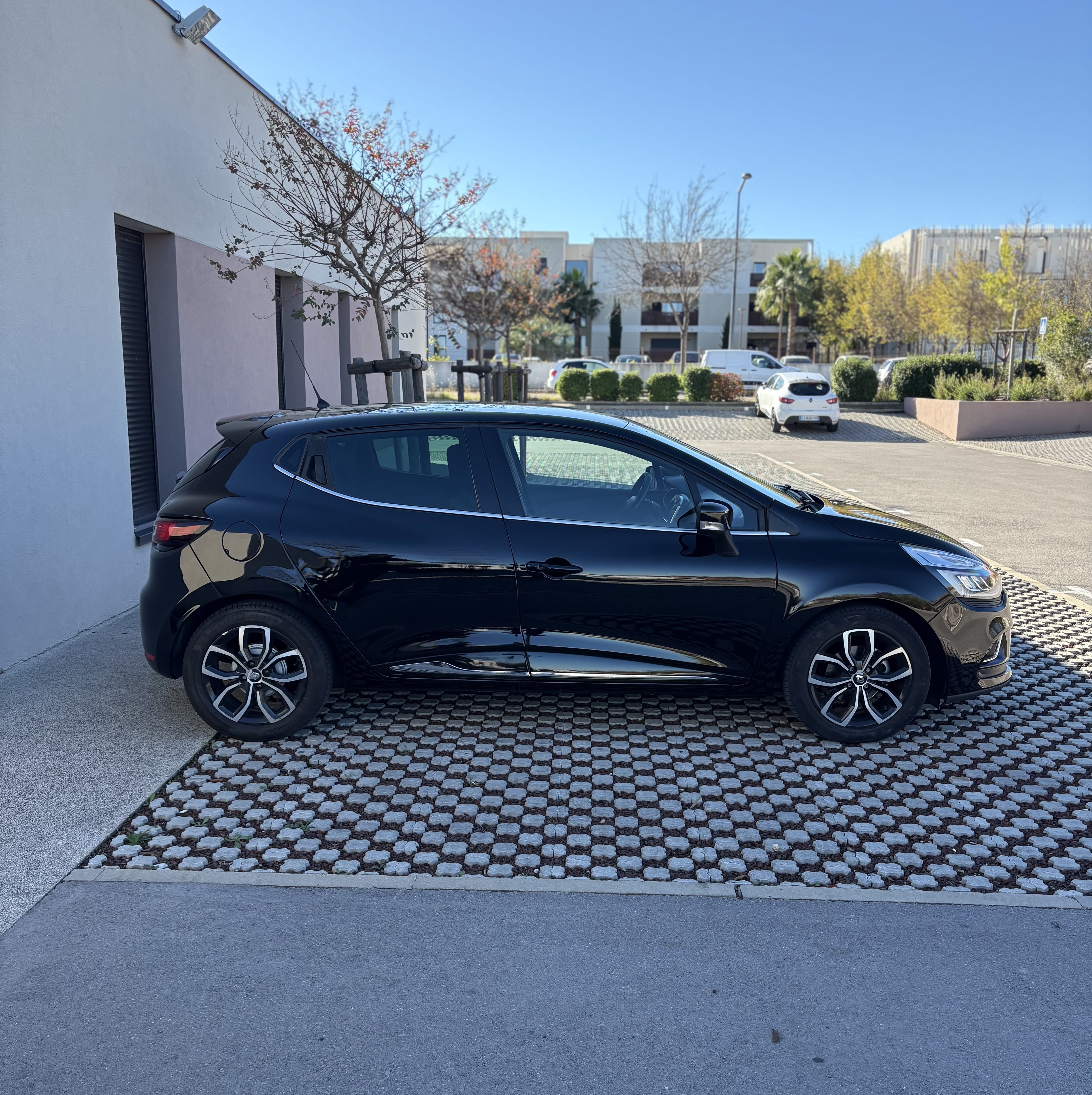 Renault Clio avec Climatisation