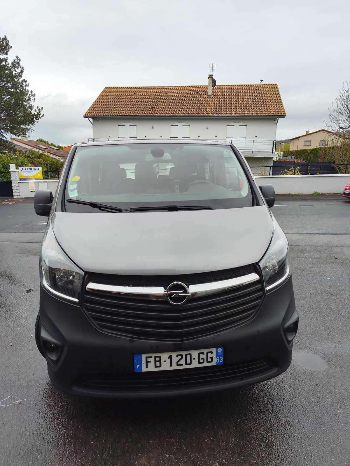 Opel Vivaro Combi avec Audio Bluetooth