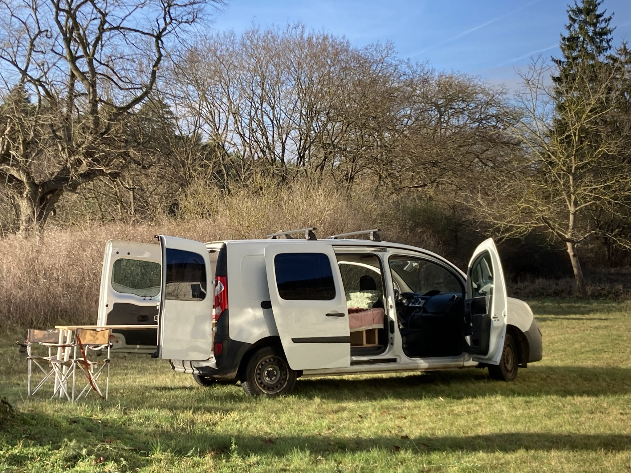 Renault Kangoo Van 1,5 dCi  Matratze 140 x 200 mit Bluetooth-Audio