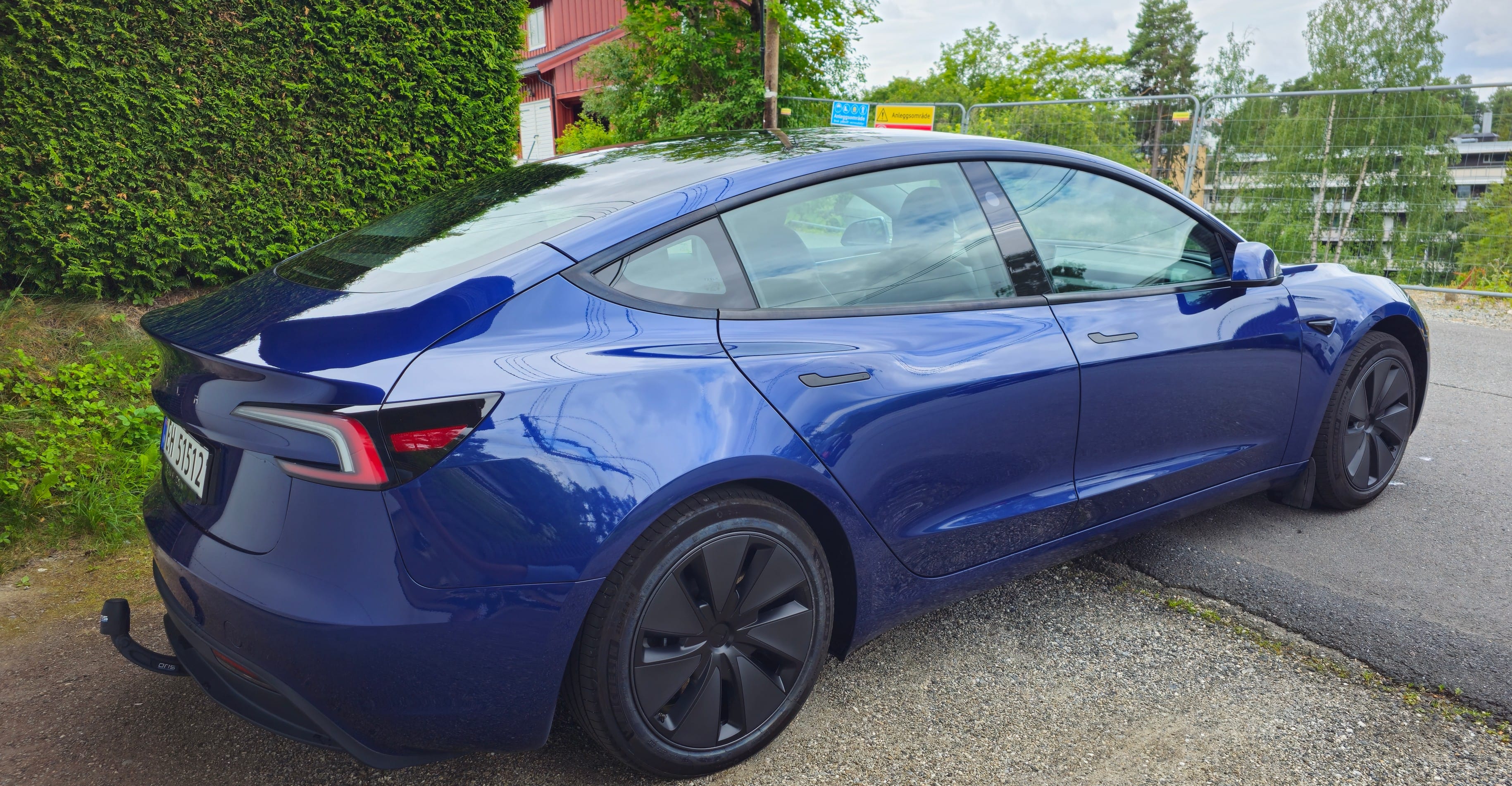 Tesla Model 3 med GPS