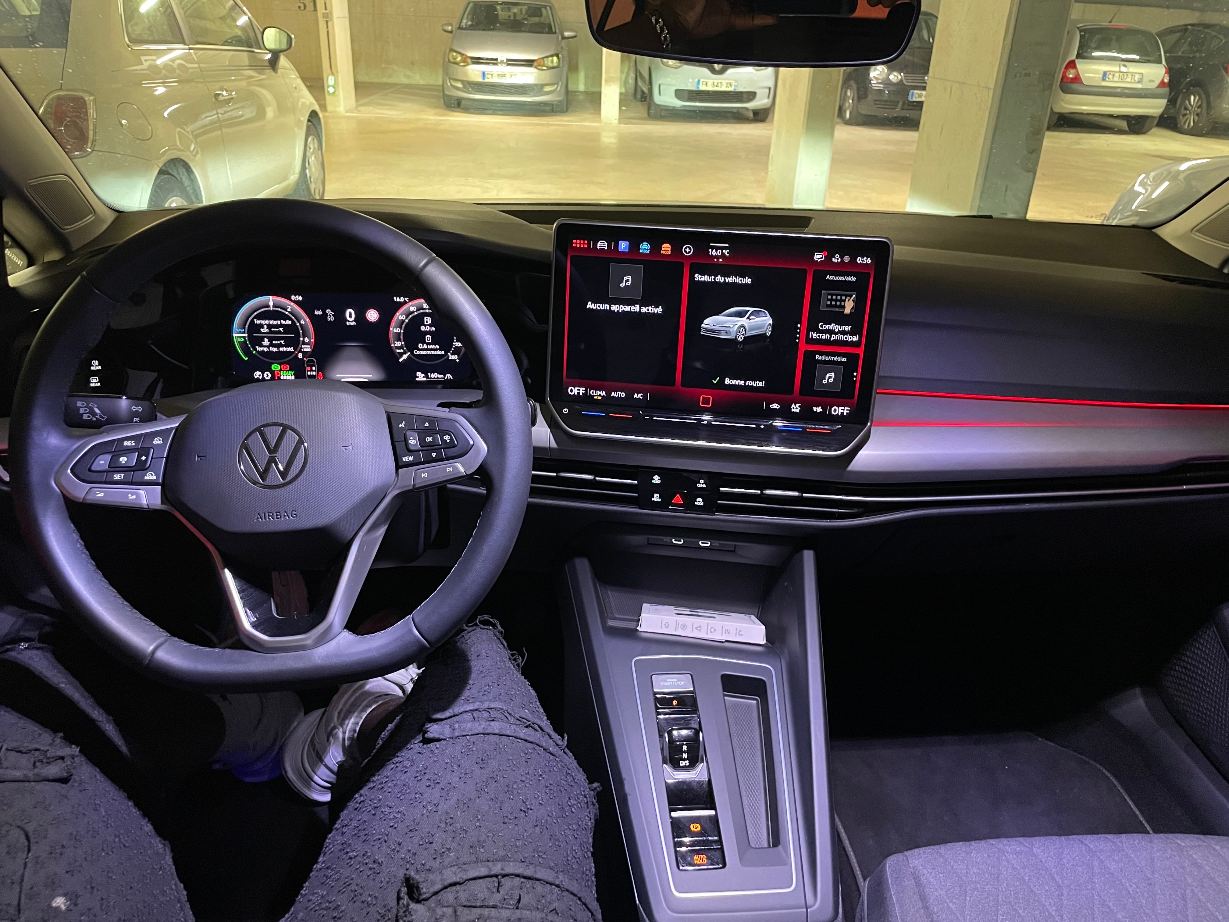 Volkswagen Golf avec GPS