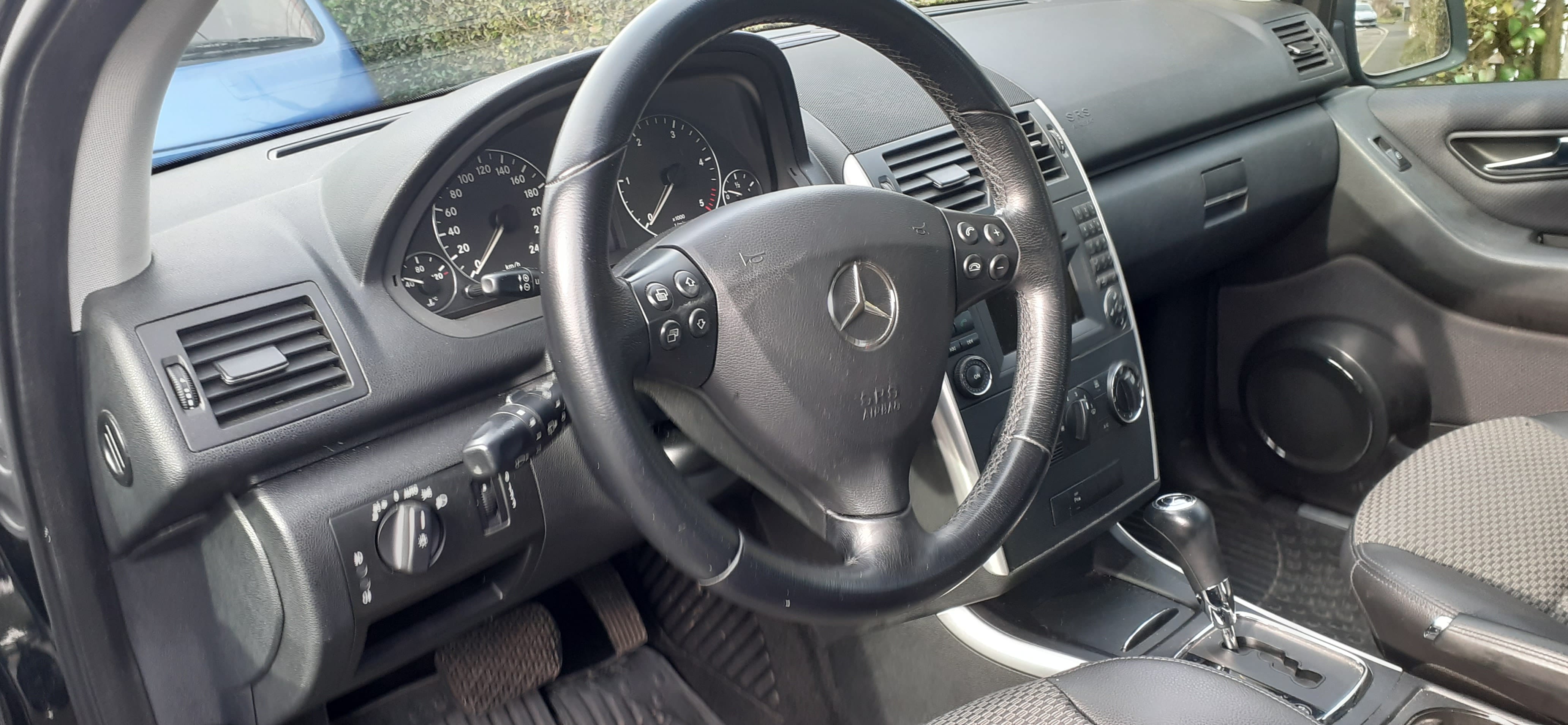 Mercedes-Benz Classe A 180 avec Régulateur de vitesse