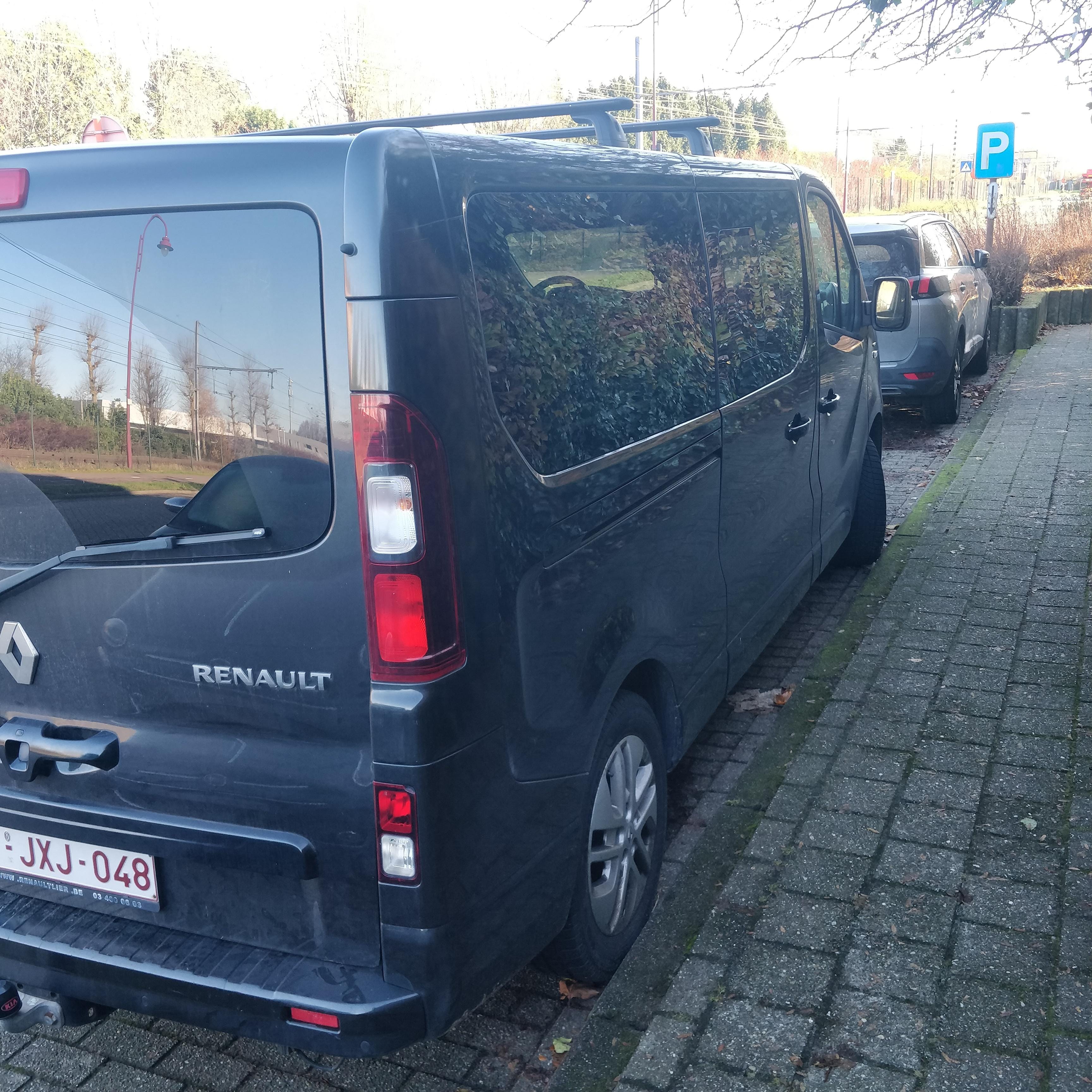 Renault Trafic Passenger avec GPS