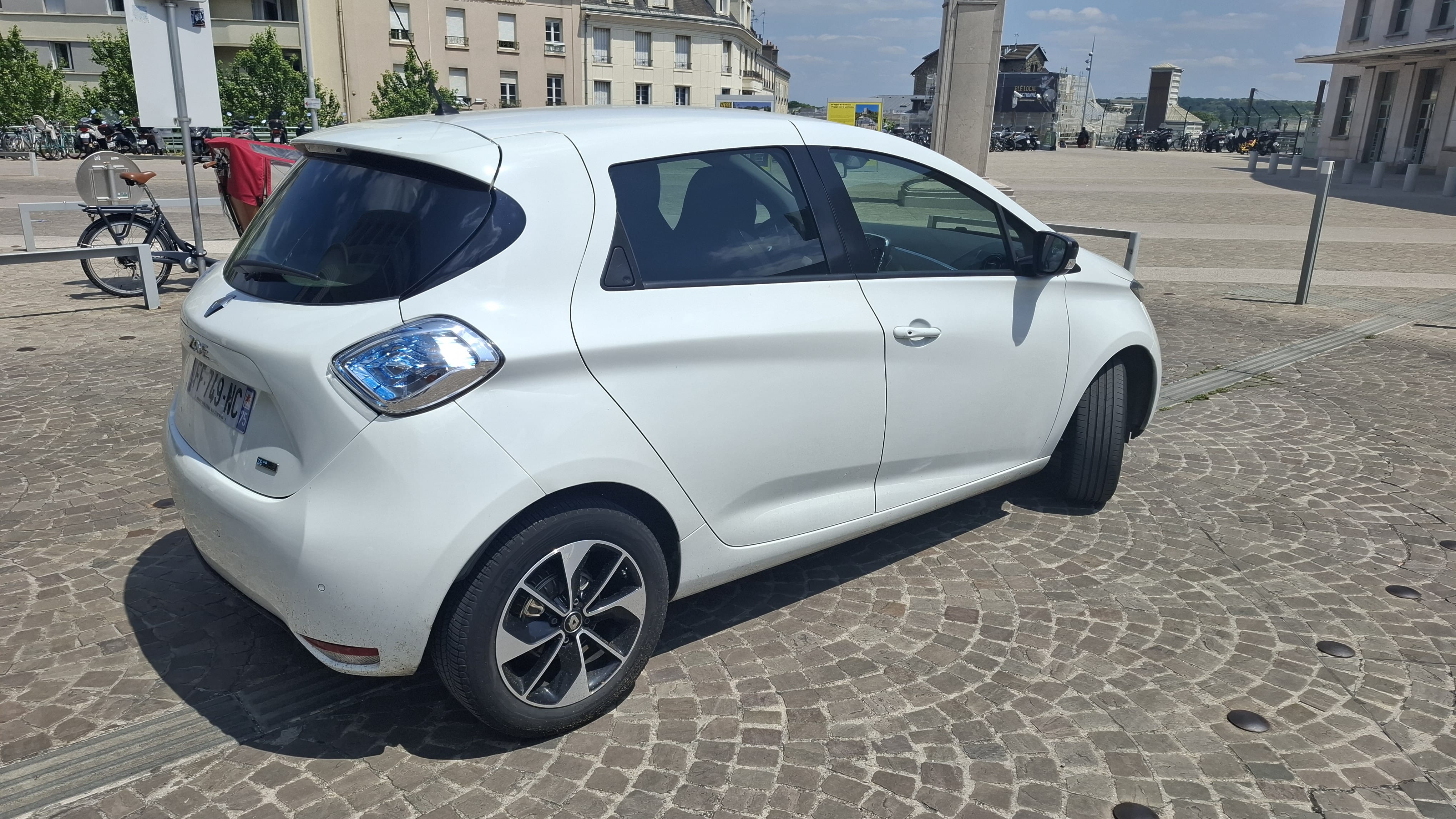 Renault ZOE avec GPS