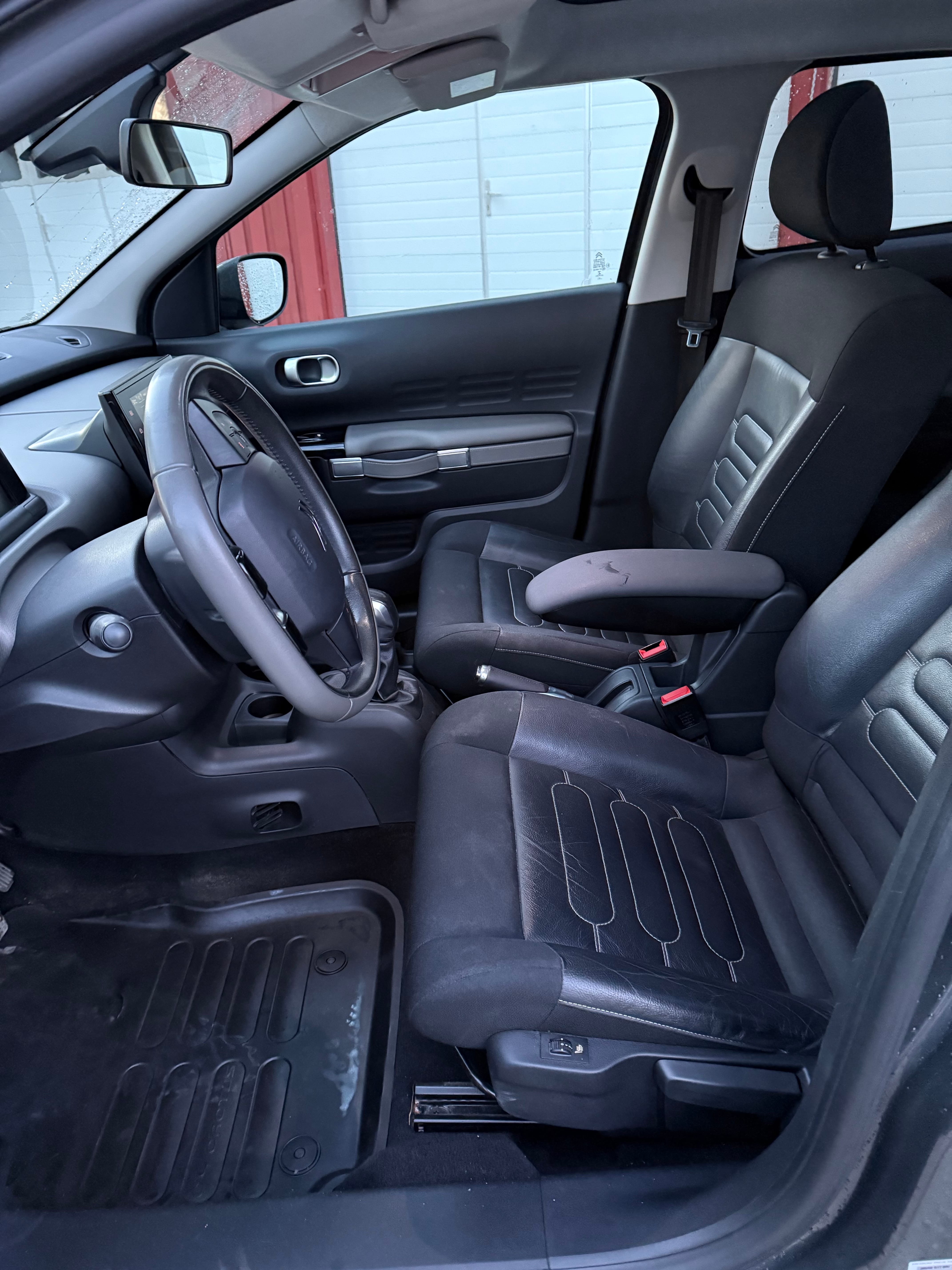 Citroen C4 Cactus med Bluetooth audio