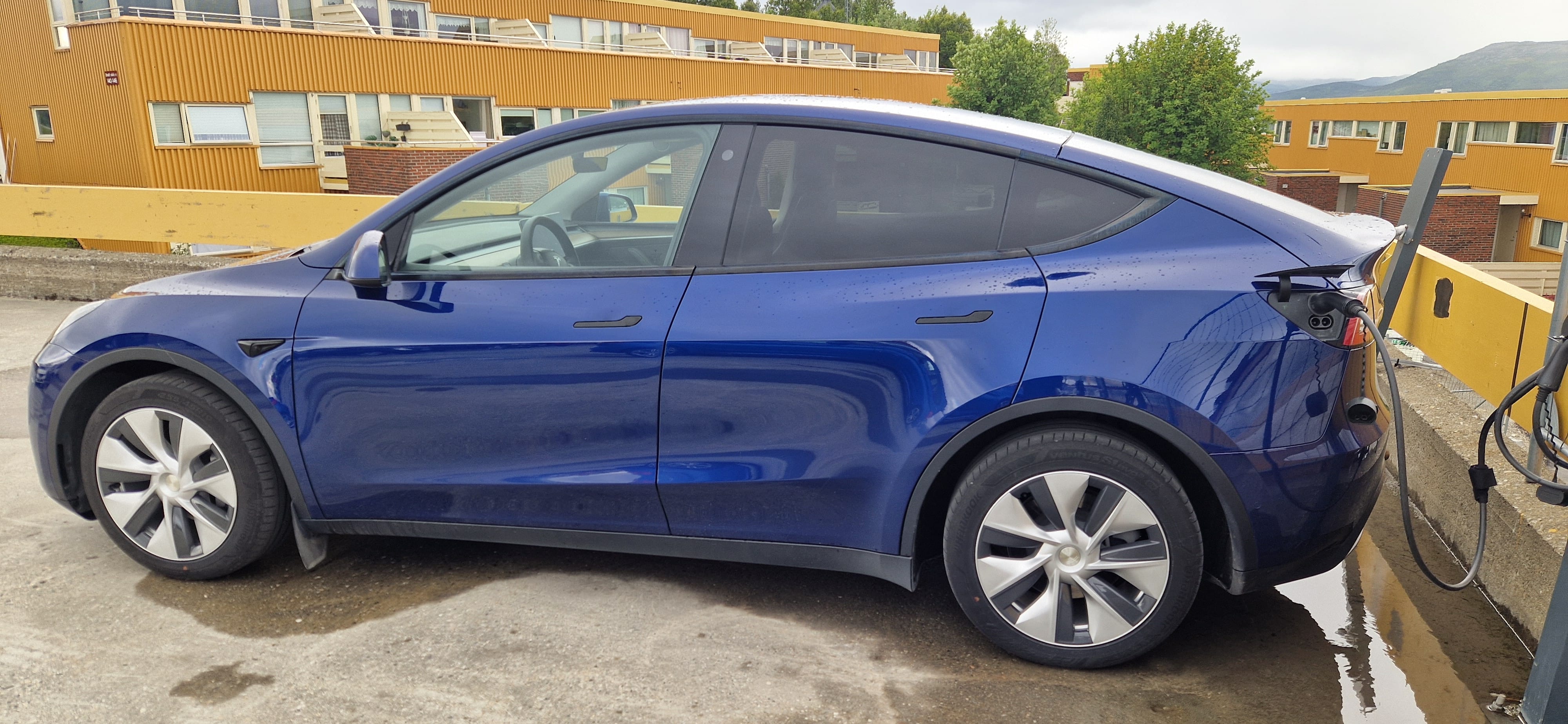 Tesla Model Y Long Range avec Climatisation