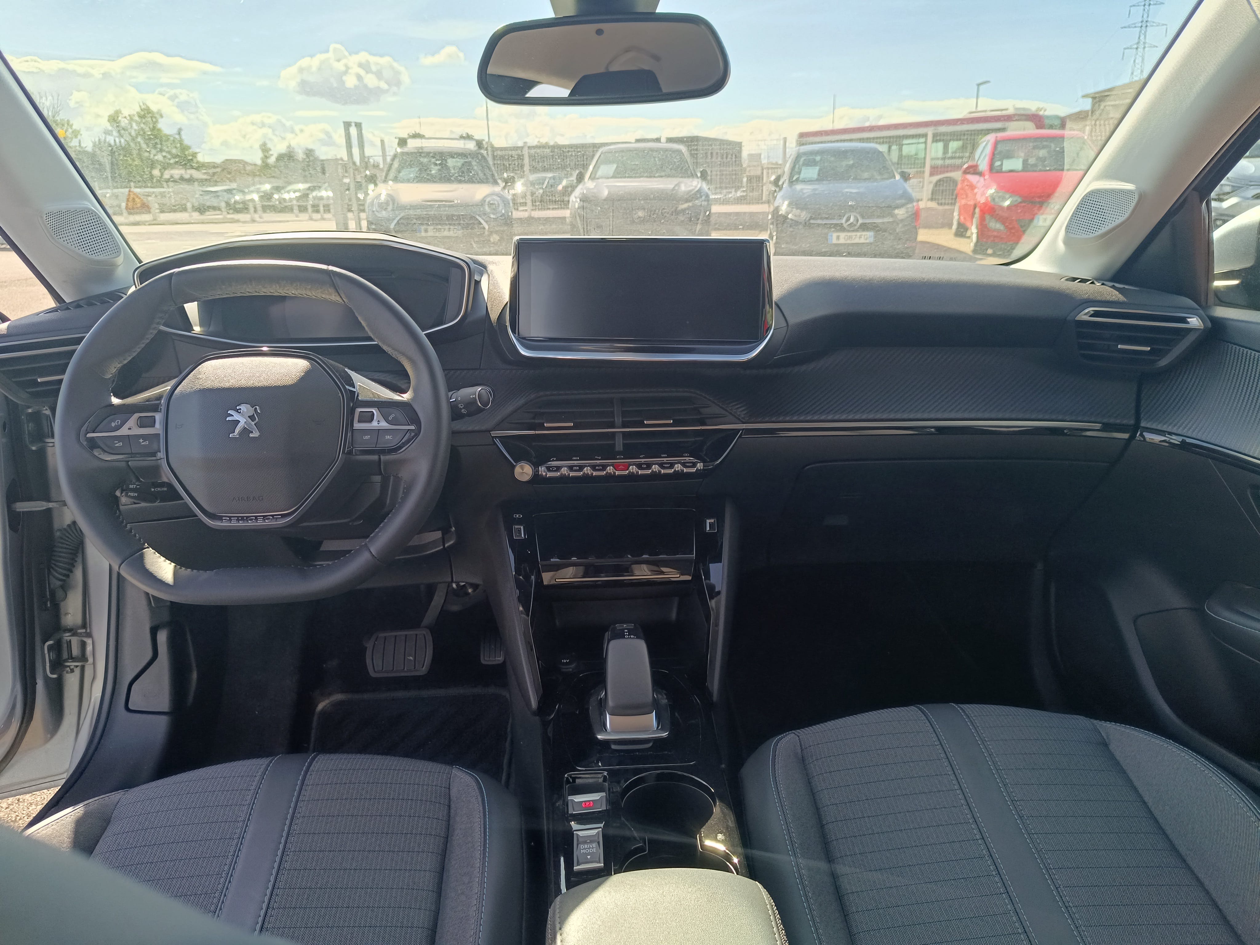 Peugeot e-208 Allure 138cv allure business avec Régulateur de vitesse