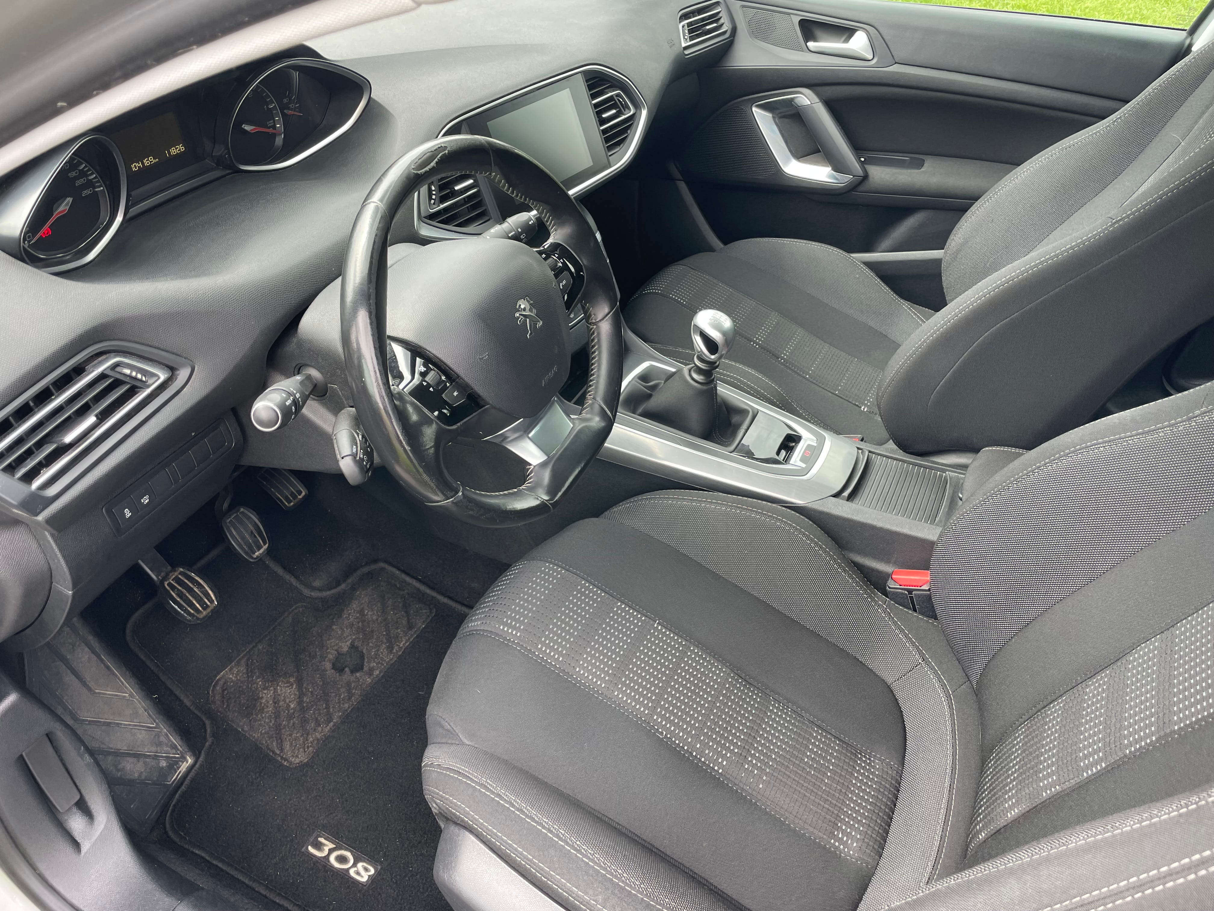 Peugeot 308 1.6HDI 120CV *25025* DV488FP avec Siège bébé
