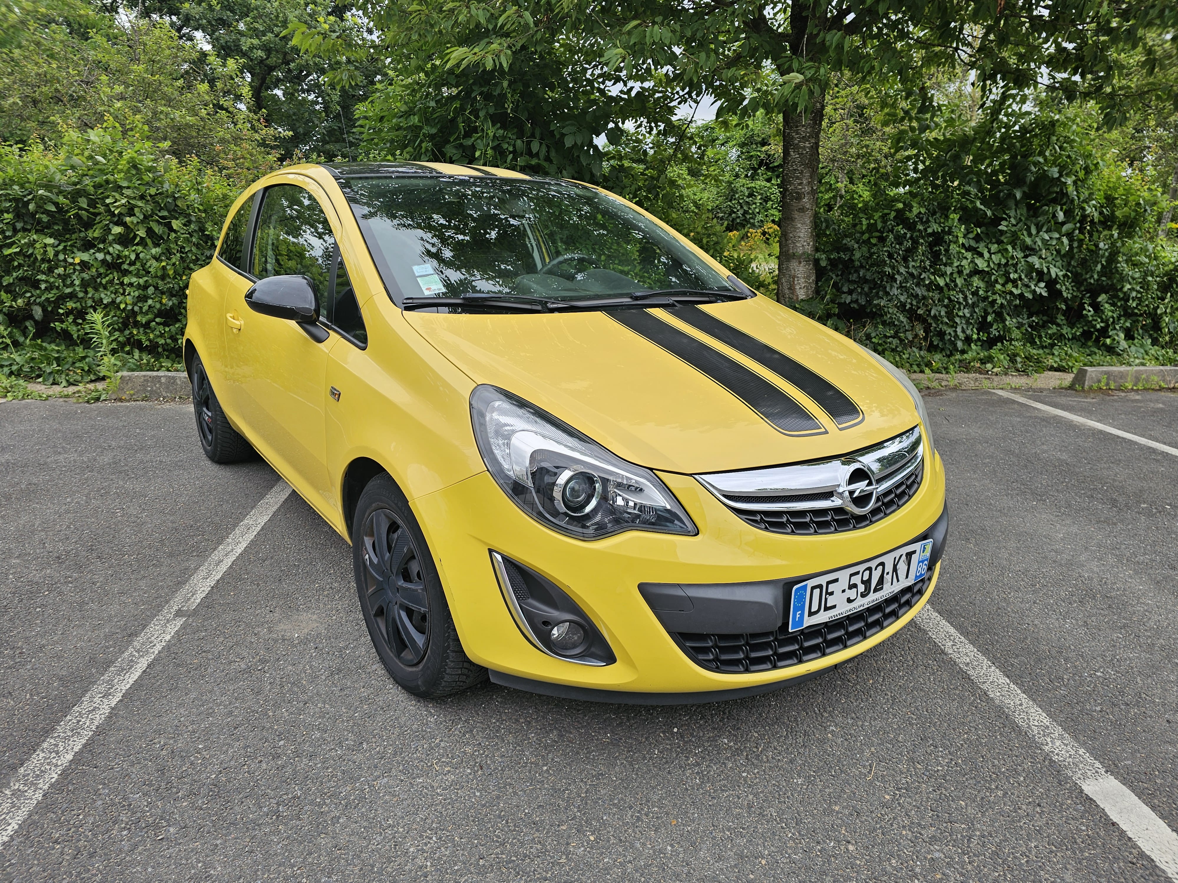 Opel Corsa, 2014, Essence 98