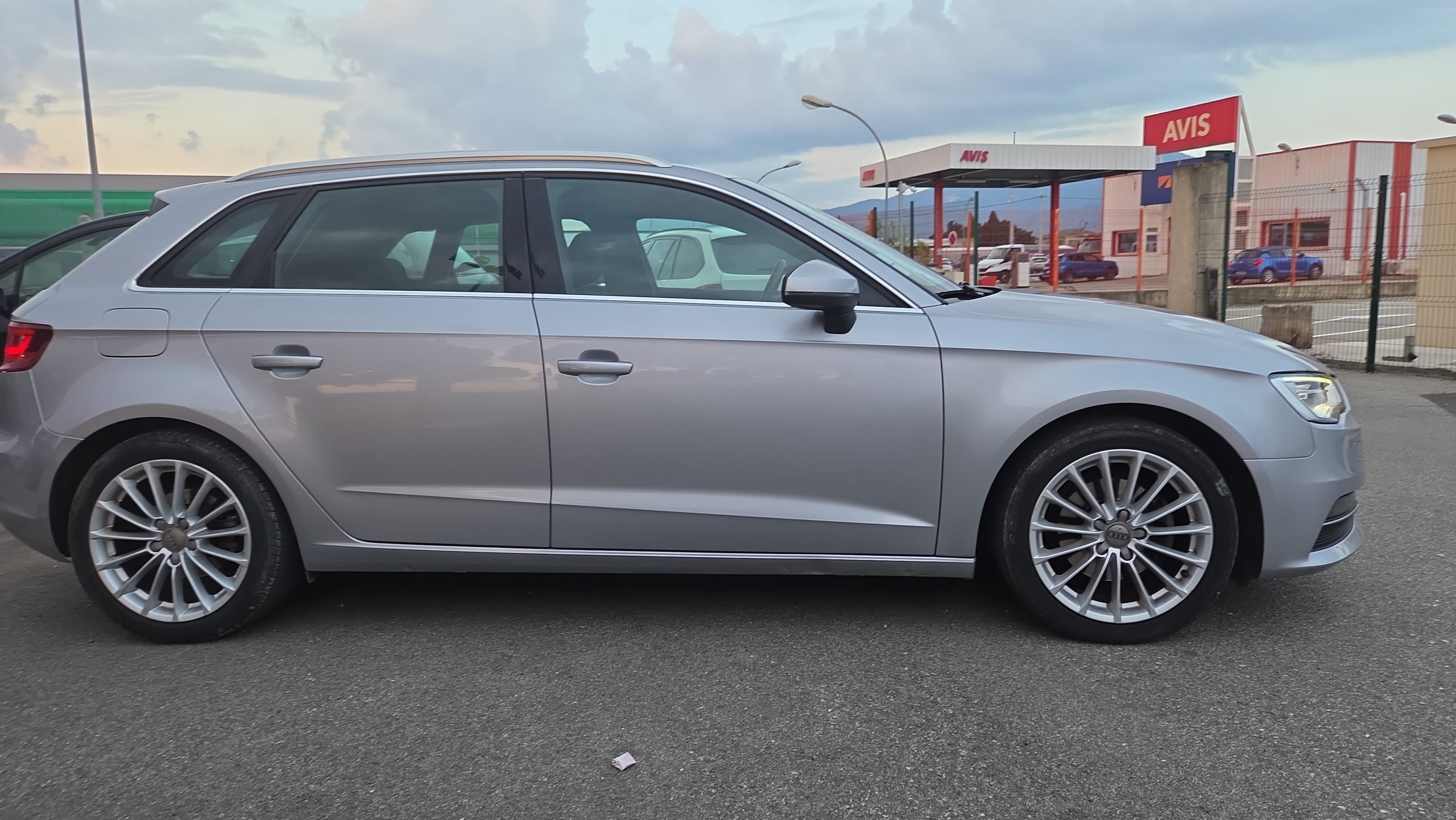 Audi A3 avec Siège bébé