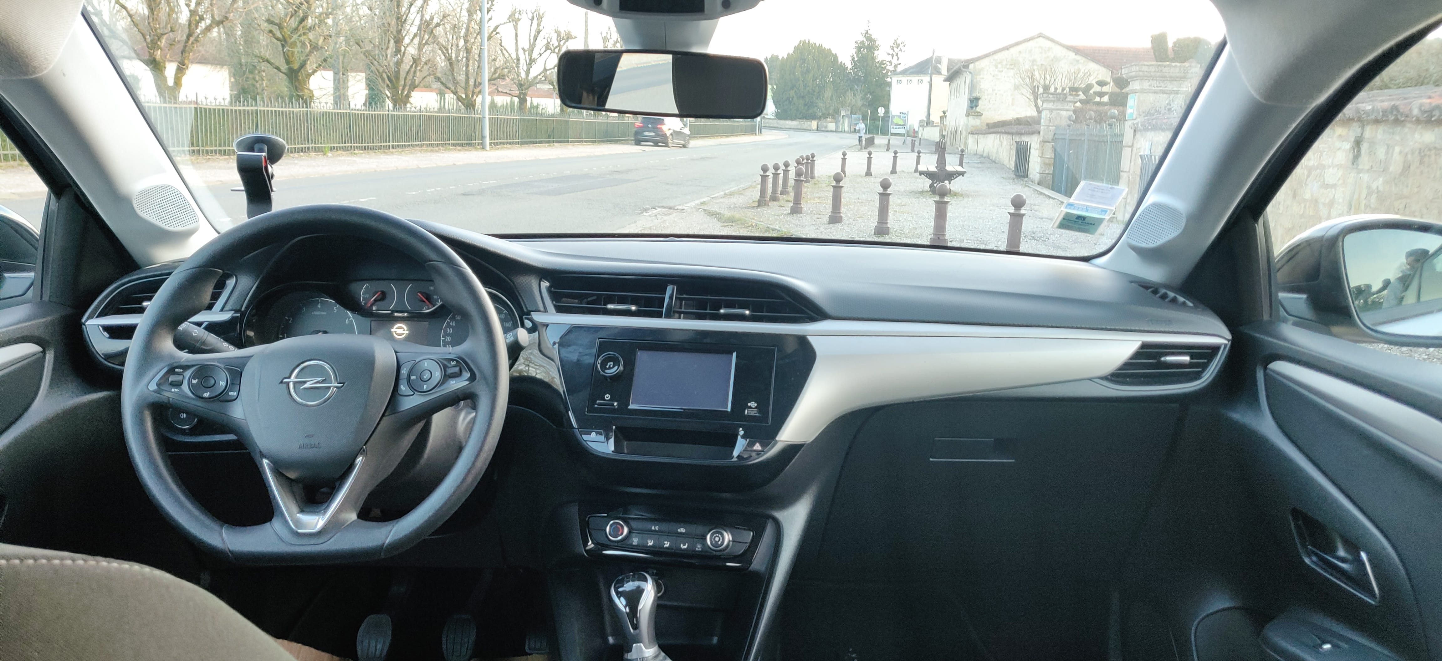 Opel Corsa 1.2 avec Audio Bluetooth