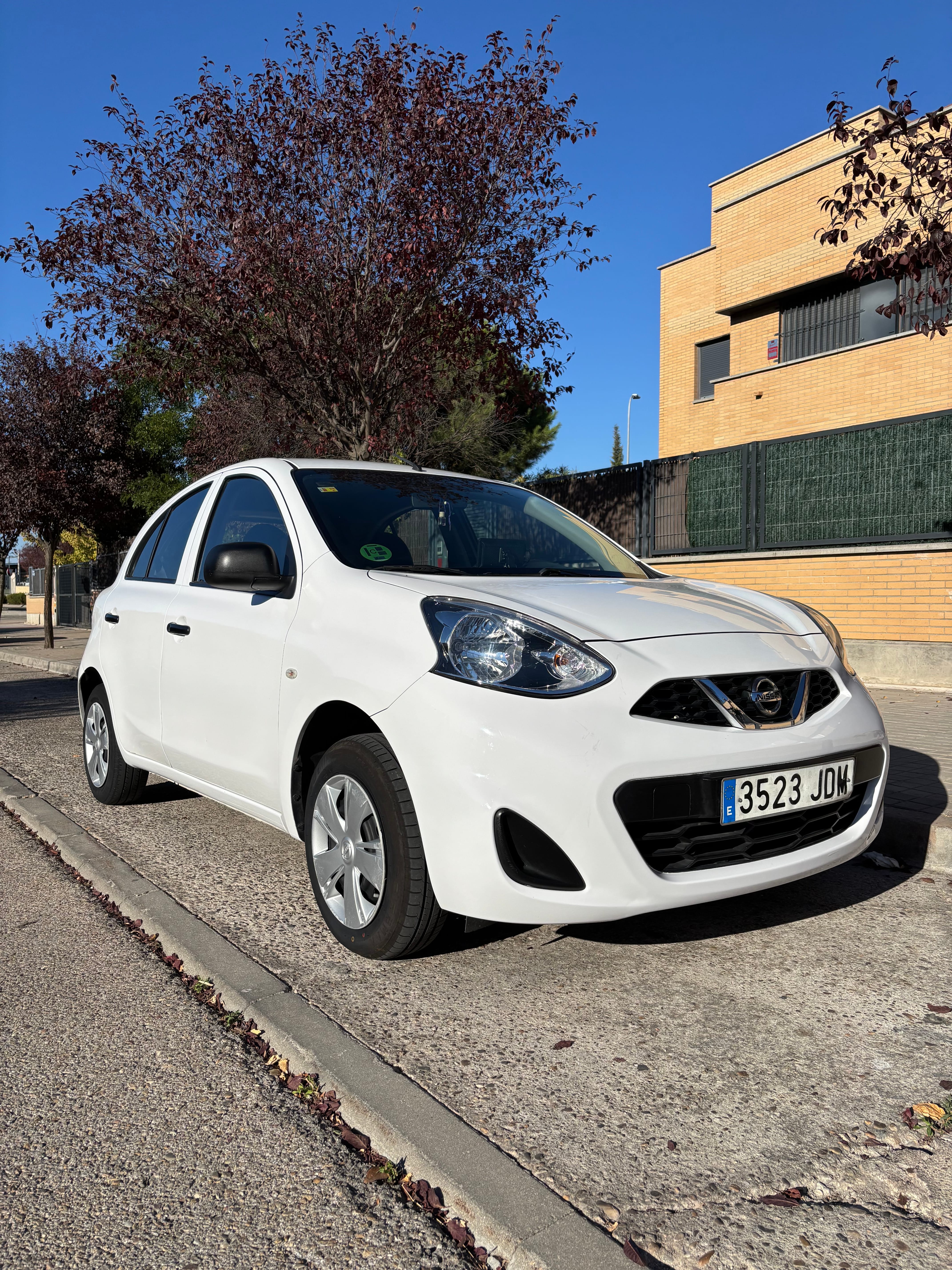 Nissan Micra  1.2 - Bajo consumo, 5 plazas y etiqueta C con Apple CarPlay