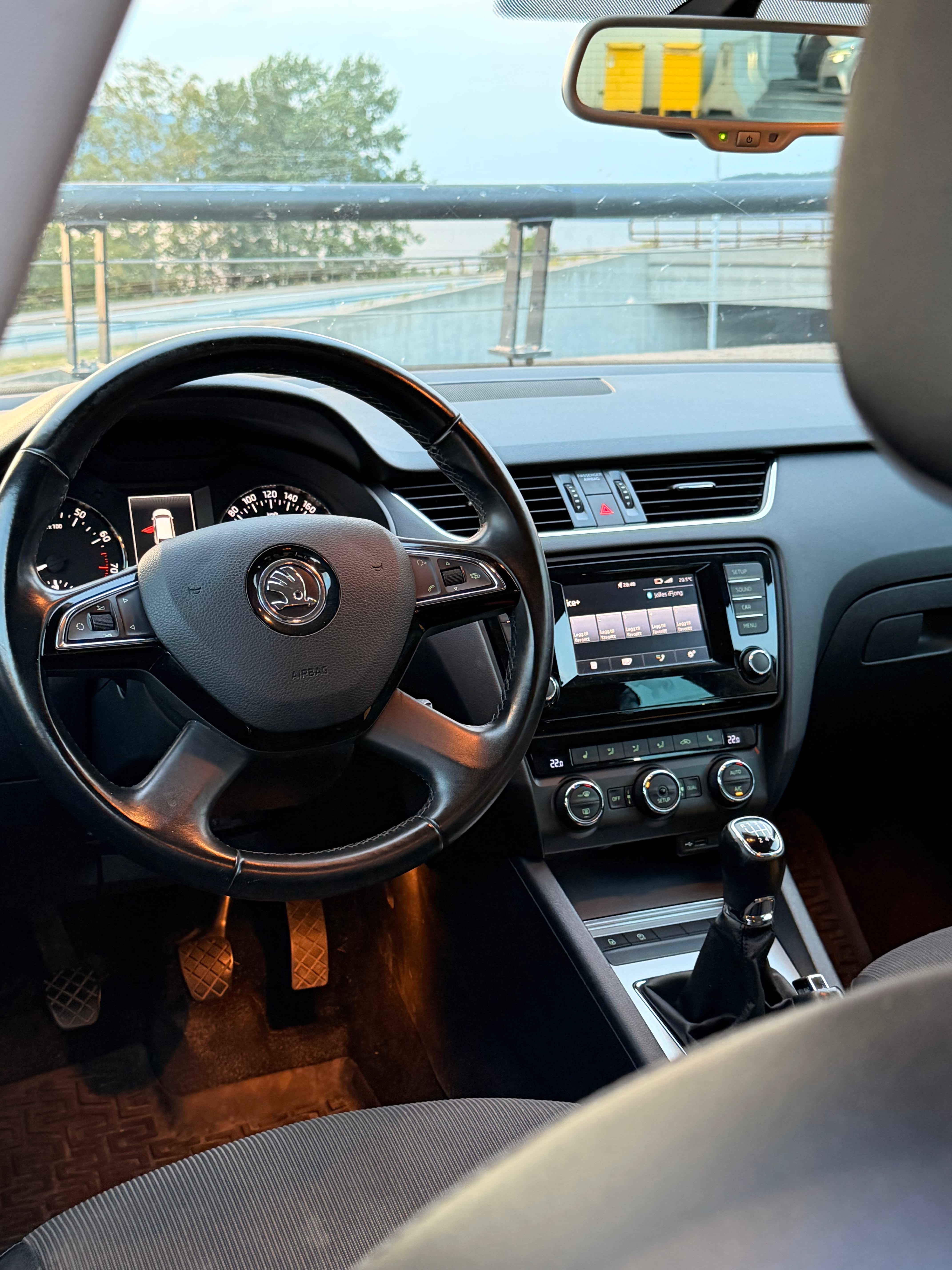 Skoda Octavia med Bilradio
