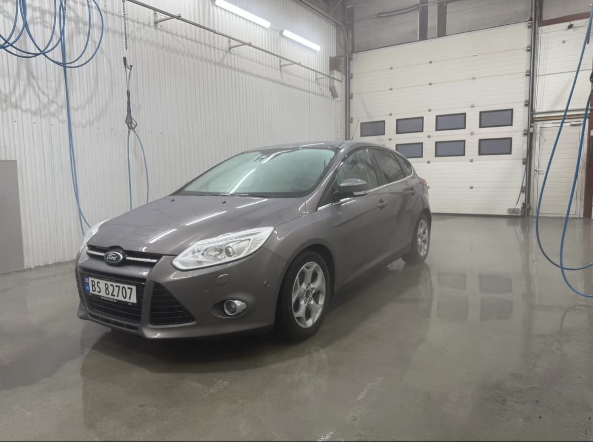 Ford Focus, 2013, Blyfri 95