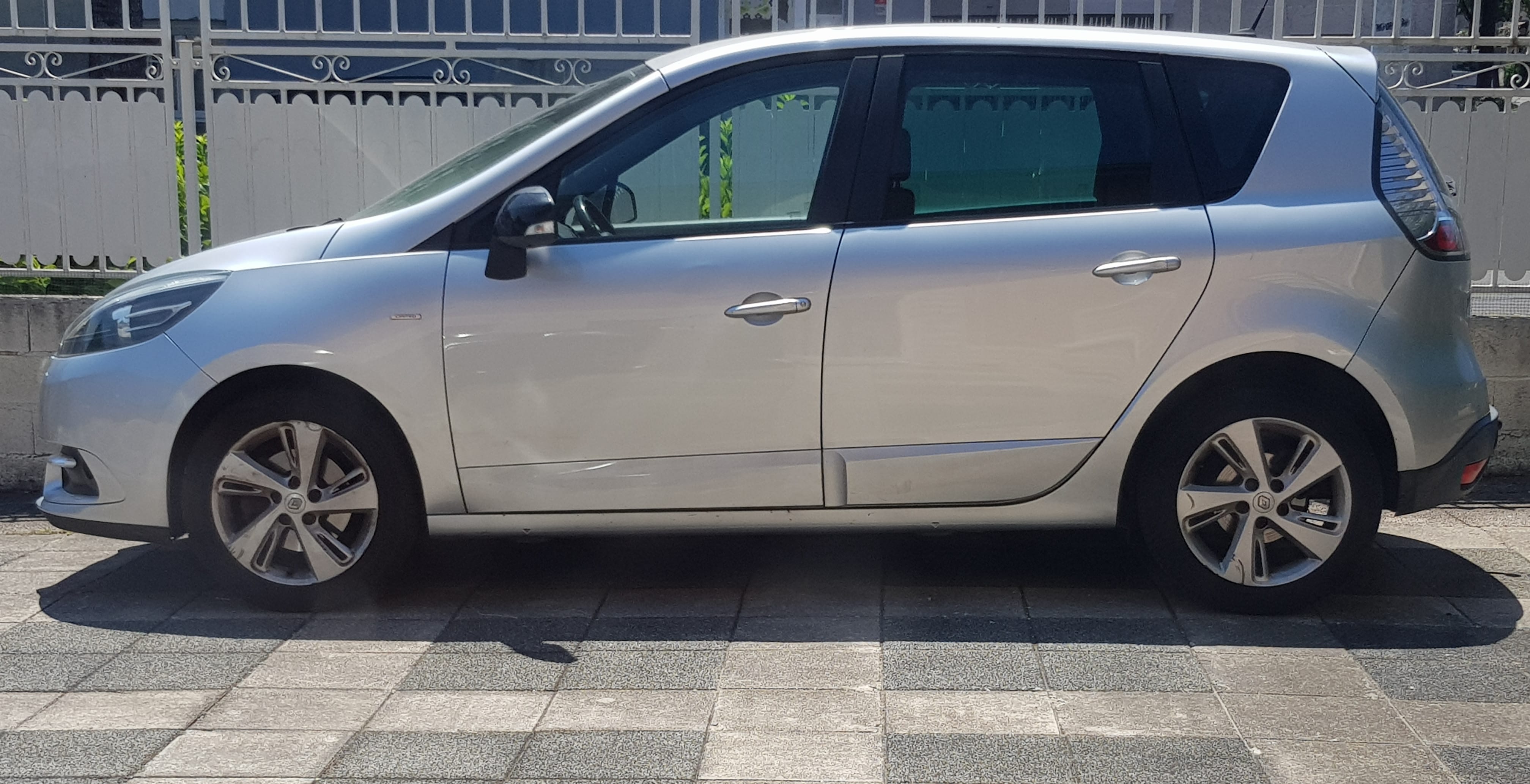 Renault Scenic avec Climatisation